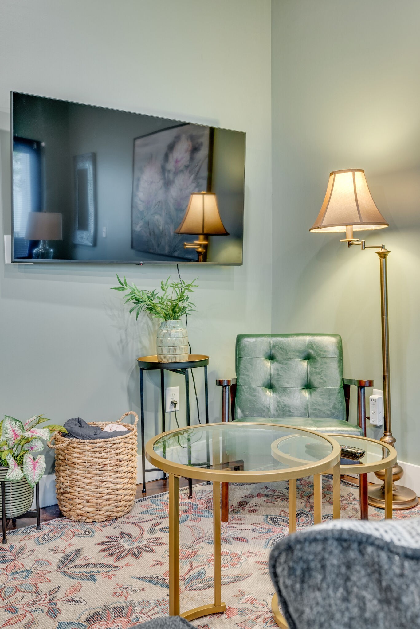 293 Plus Park Blvd Unit: 218
