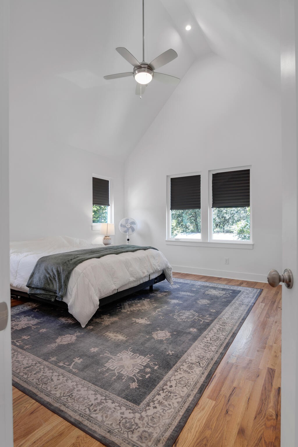 42 Twin St