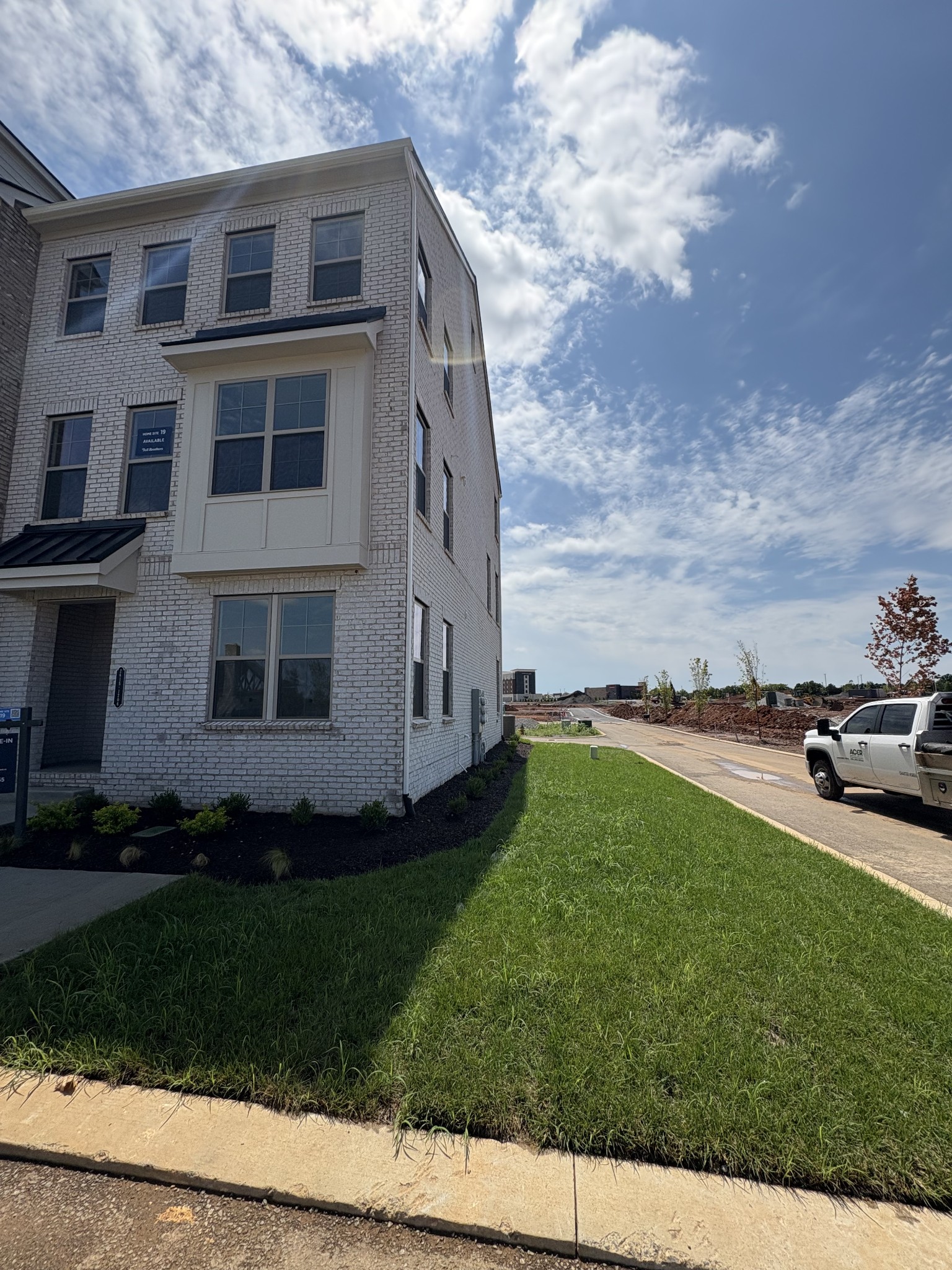 2615 Wilkinson Pike Unit: 1206