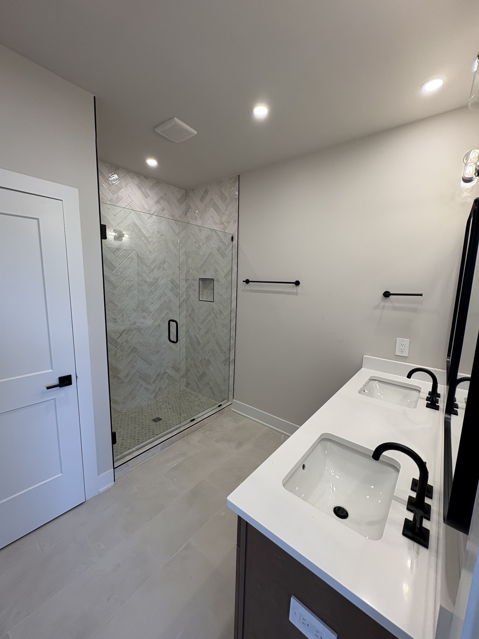 2615 Wilkinson Pike Unit: 1206