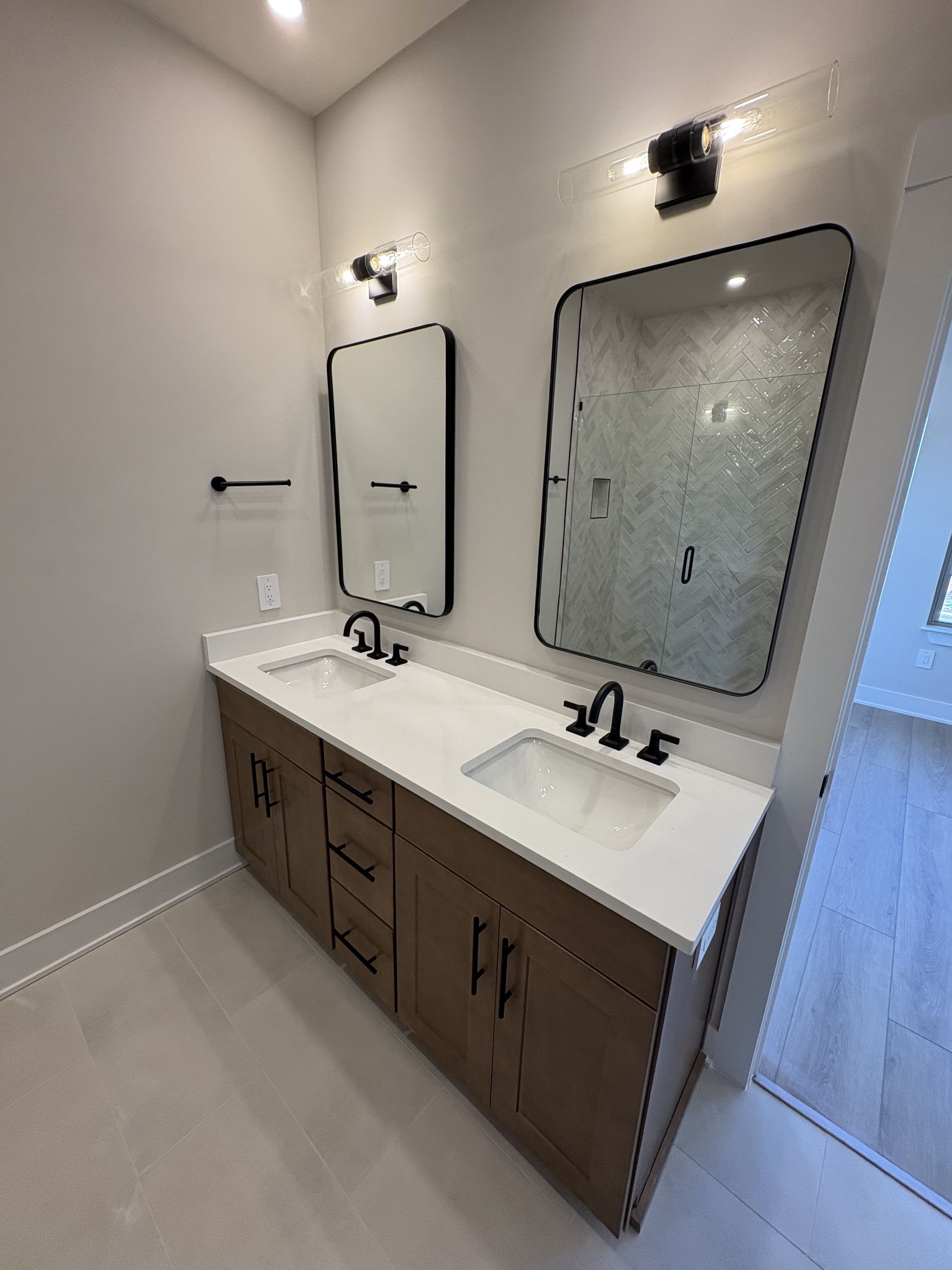 2615 Wilkinson Pike Unit: 1206