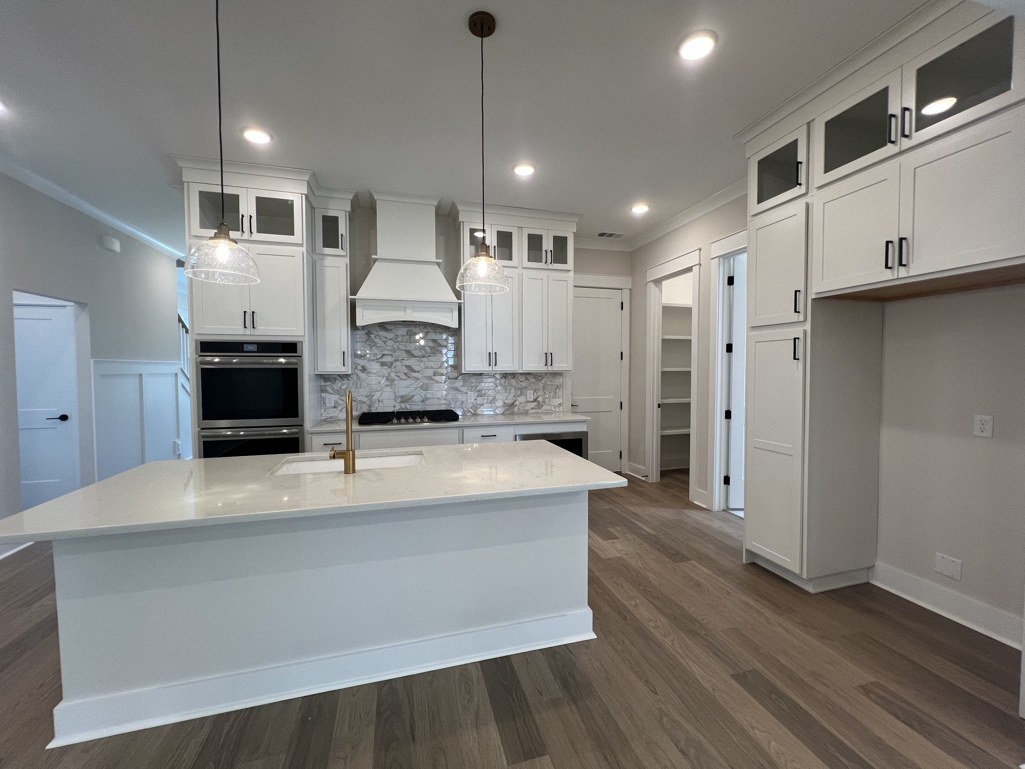 5738 Lennis Lane