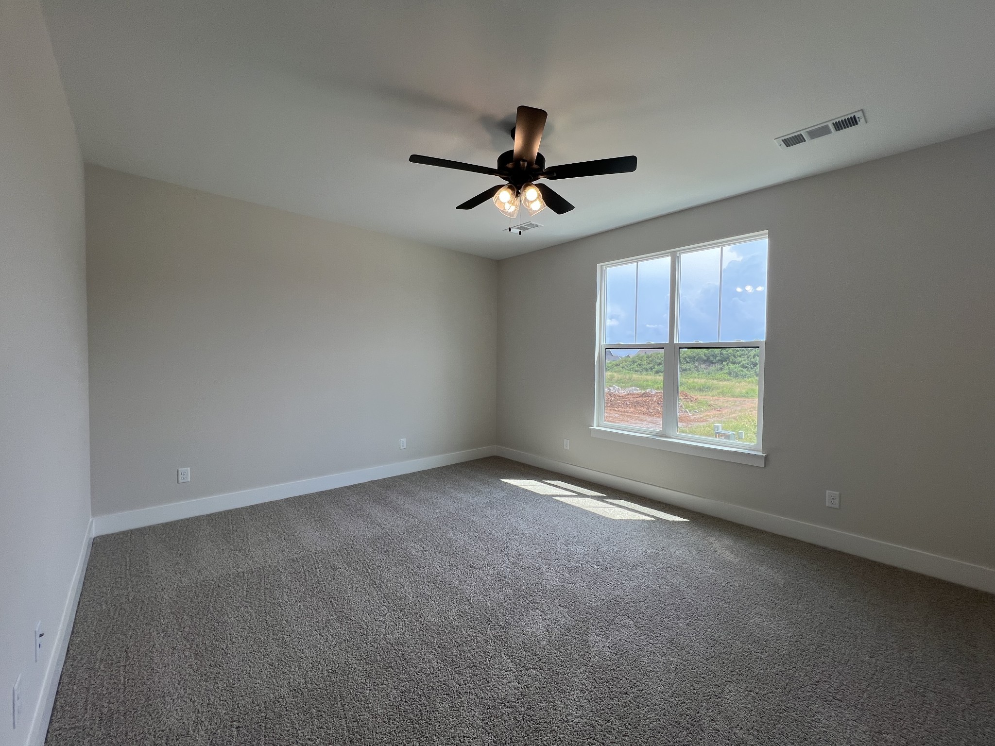 5738 Lennis Lane