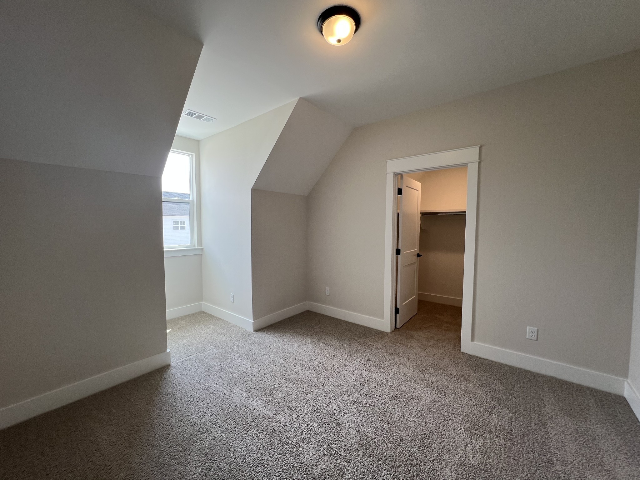 5738 Lennis Lane