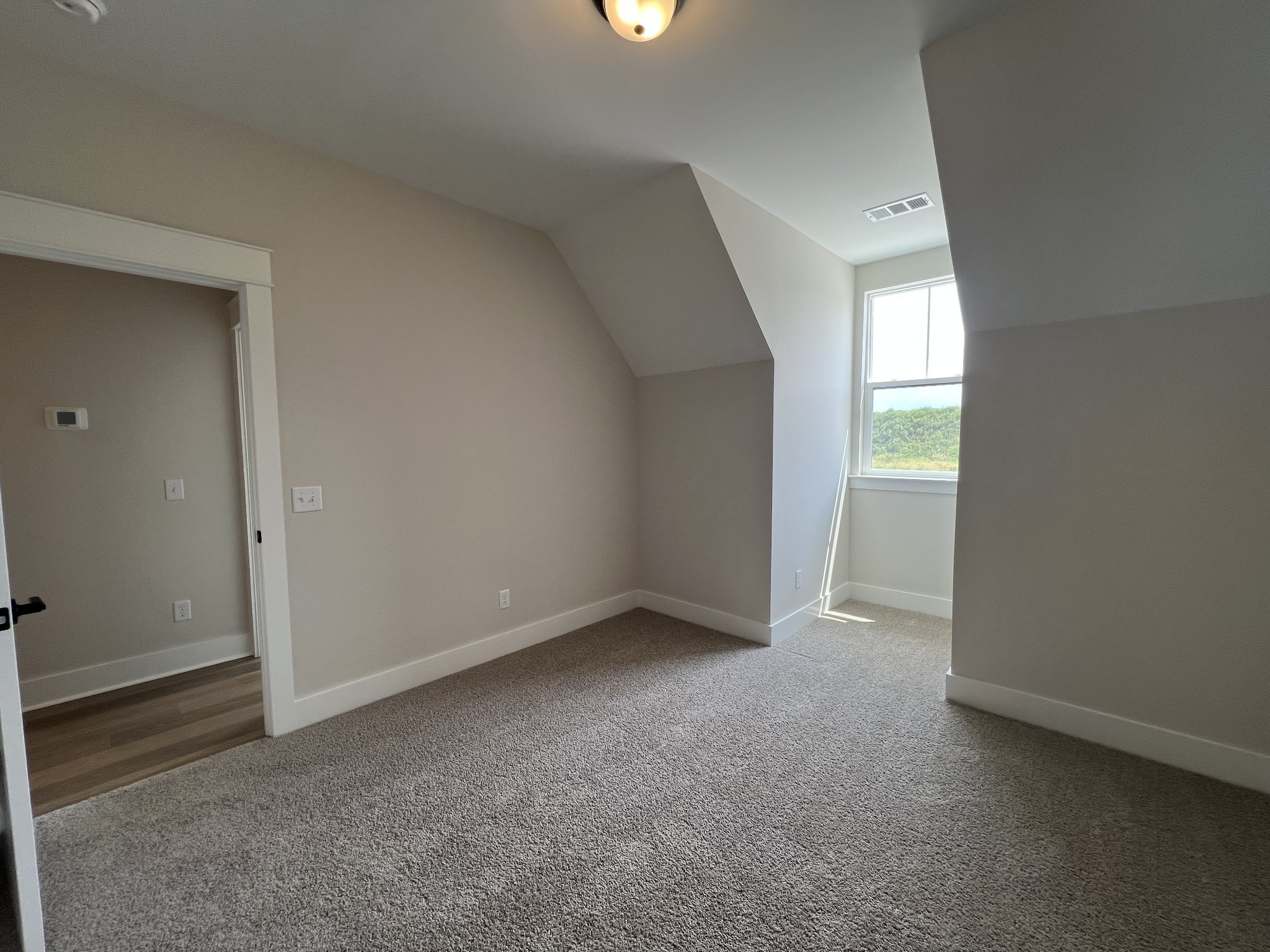 5738 Lennis Lane