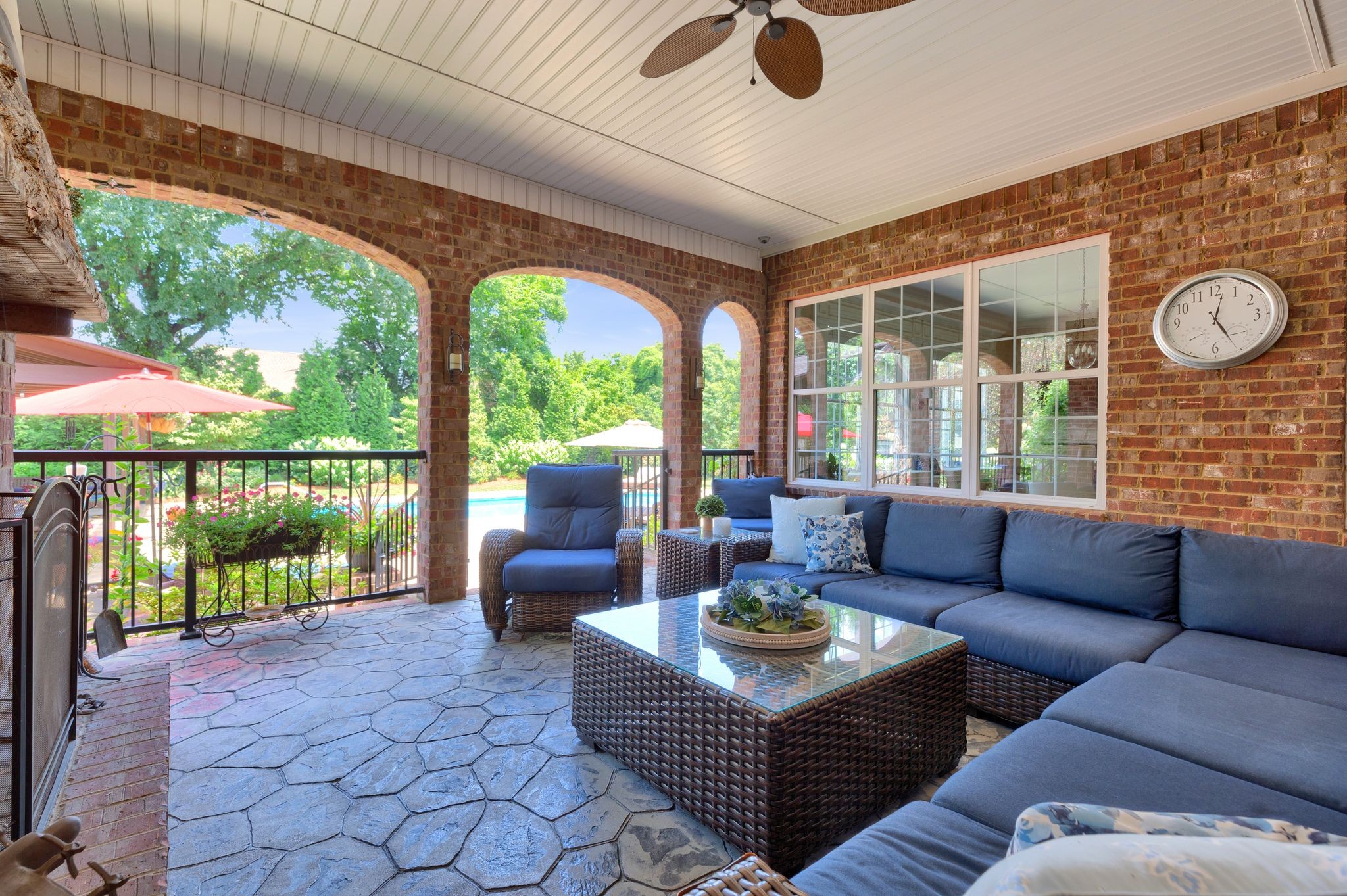 2135 Lovelace Lane