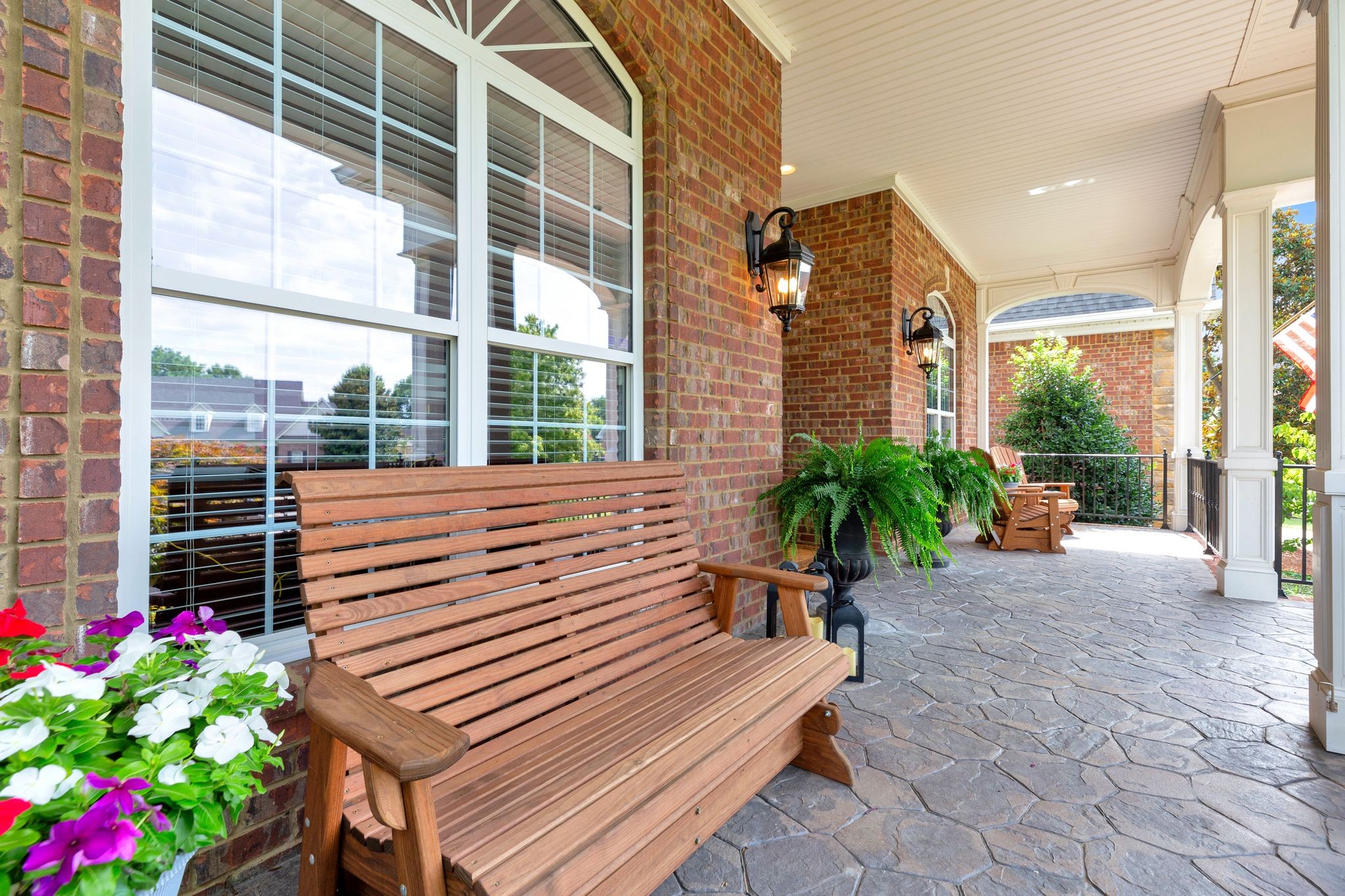 2135 Lovelace Lane