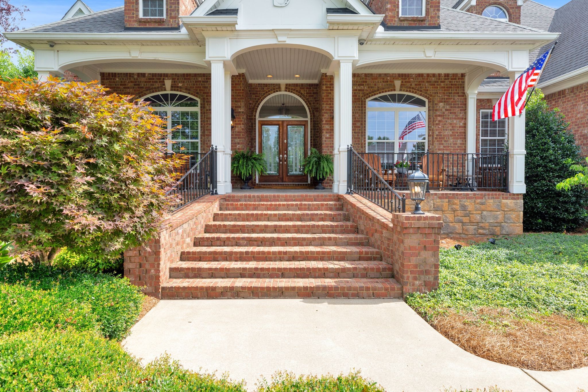 2135 Lovelace Lane