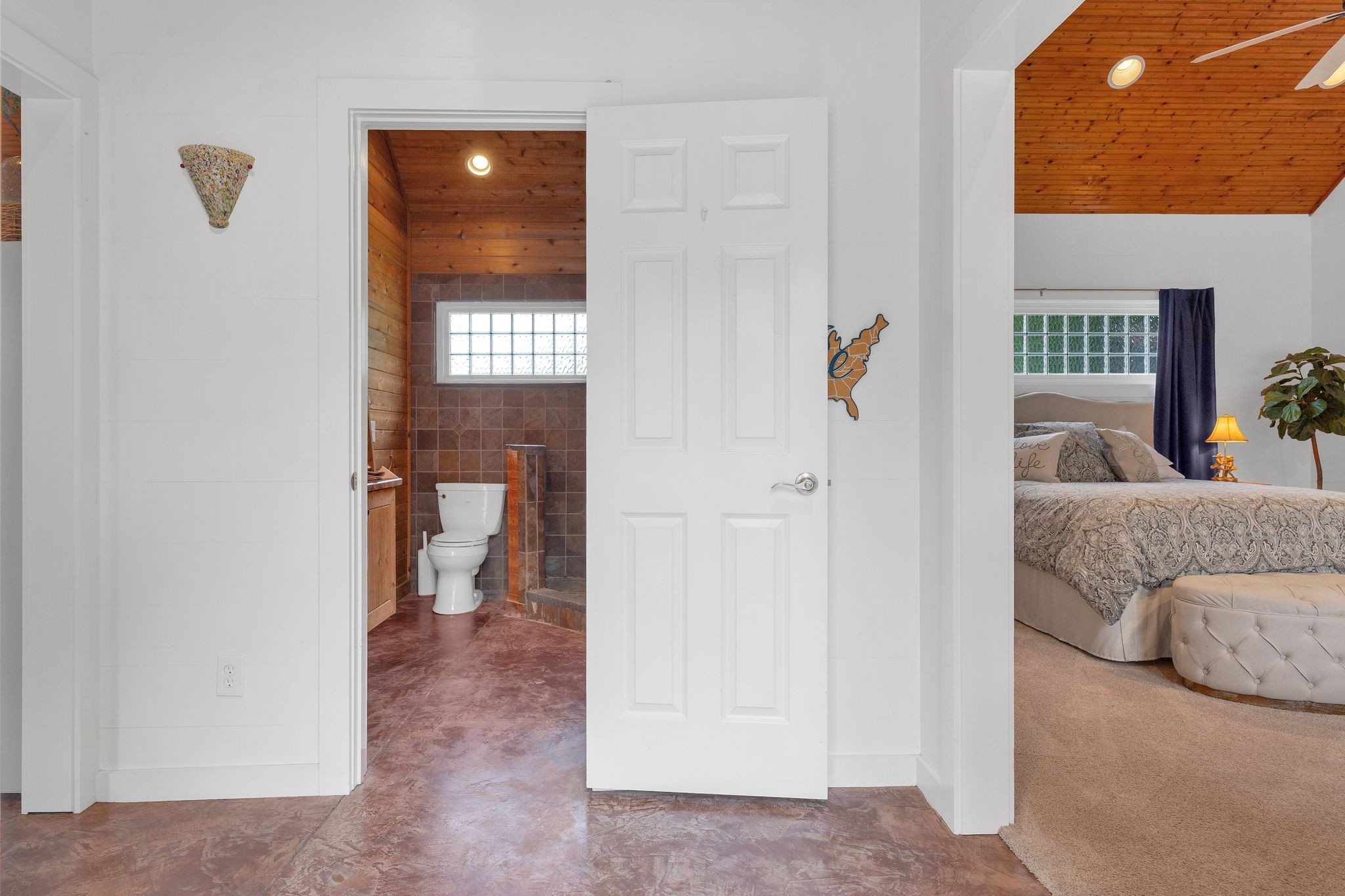 2135 Lovelace Lane