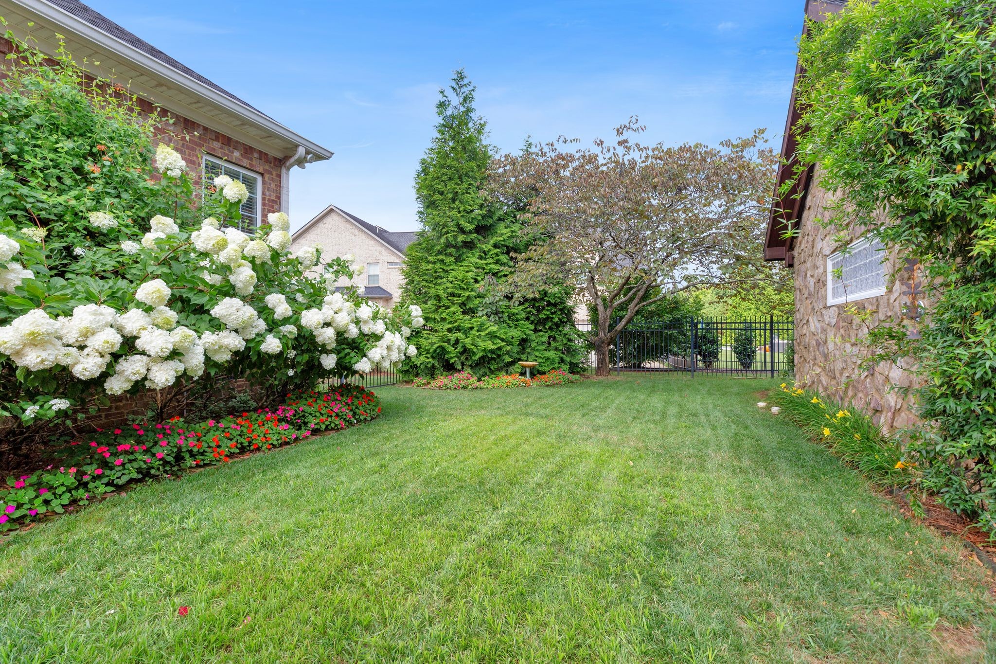 2135 Lovelace Lane