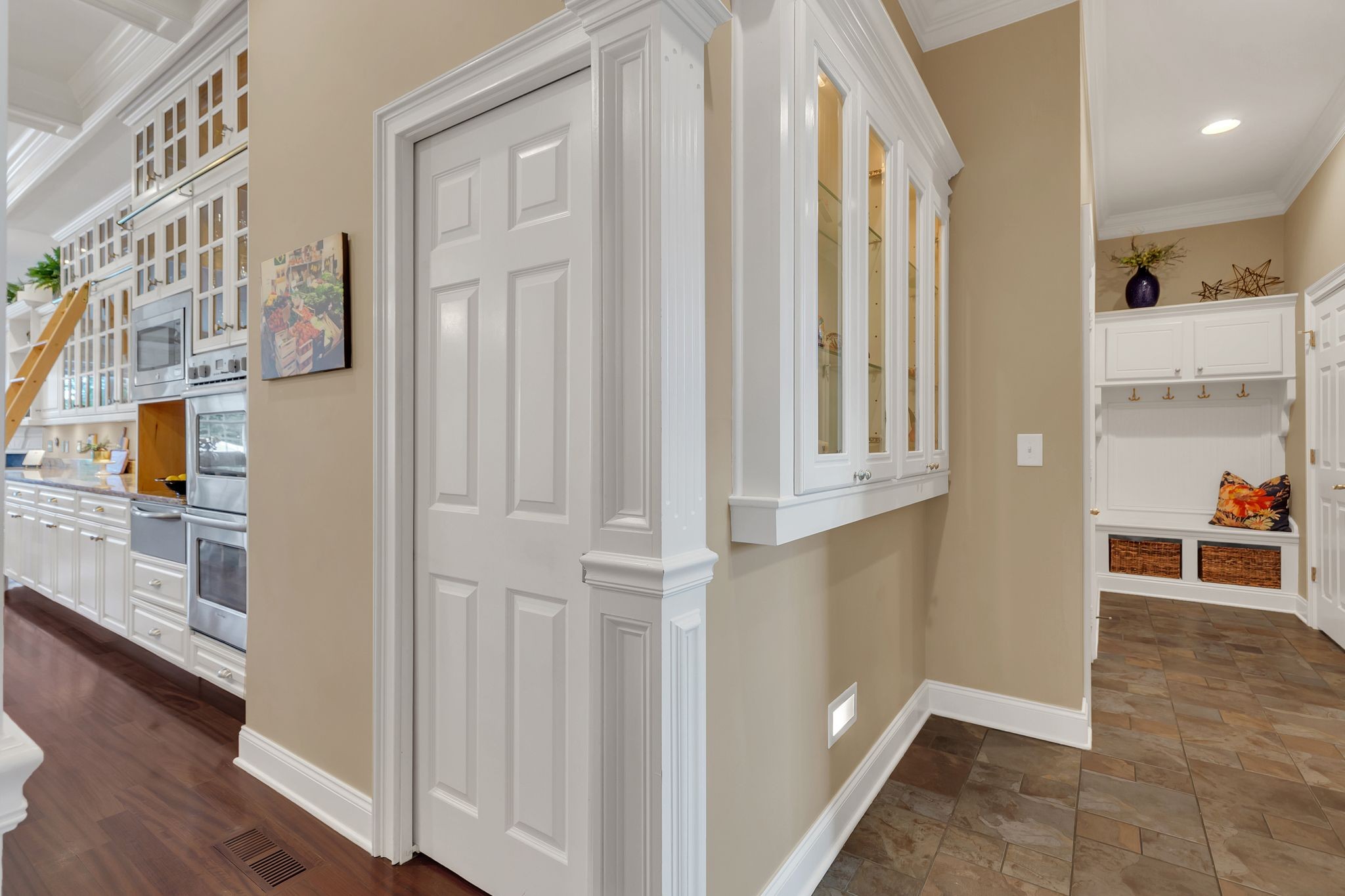 2135 Lovelace Lane