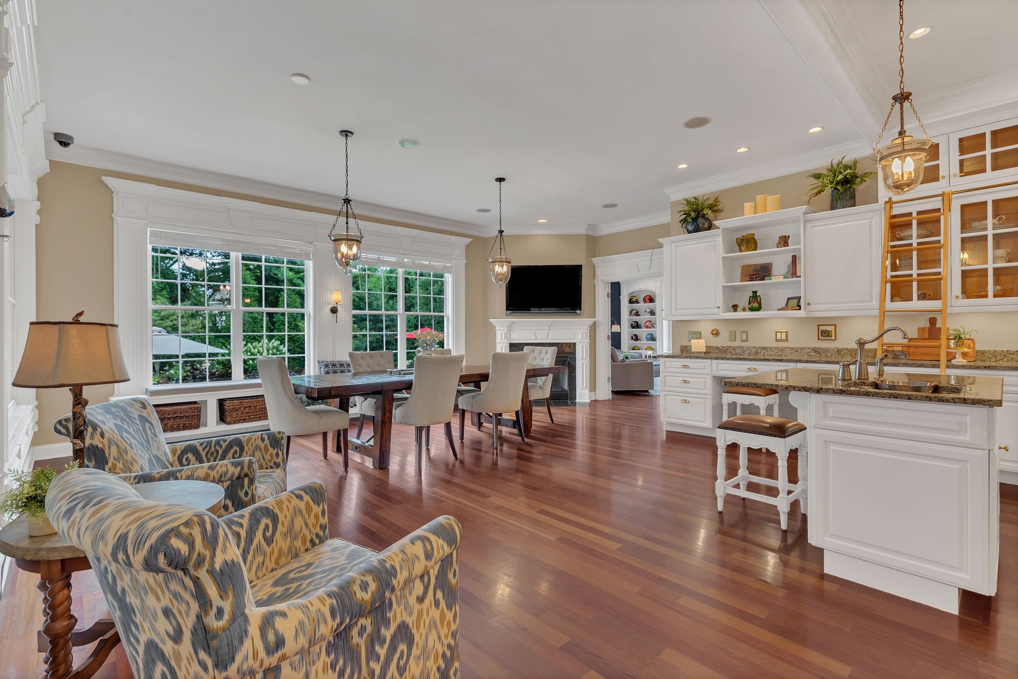 2135 Lovelace Lane