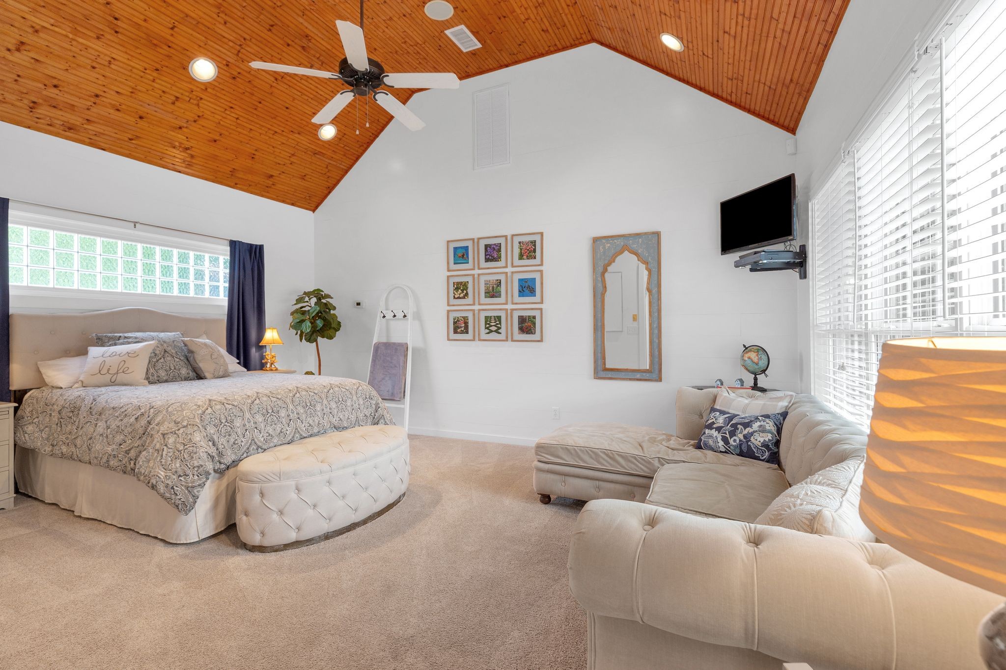 2135 Lovelace Lane