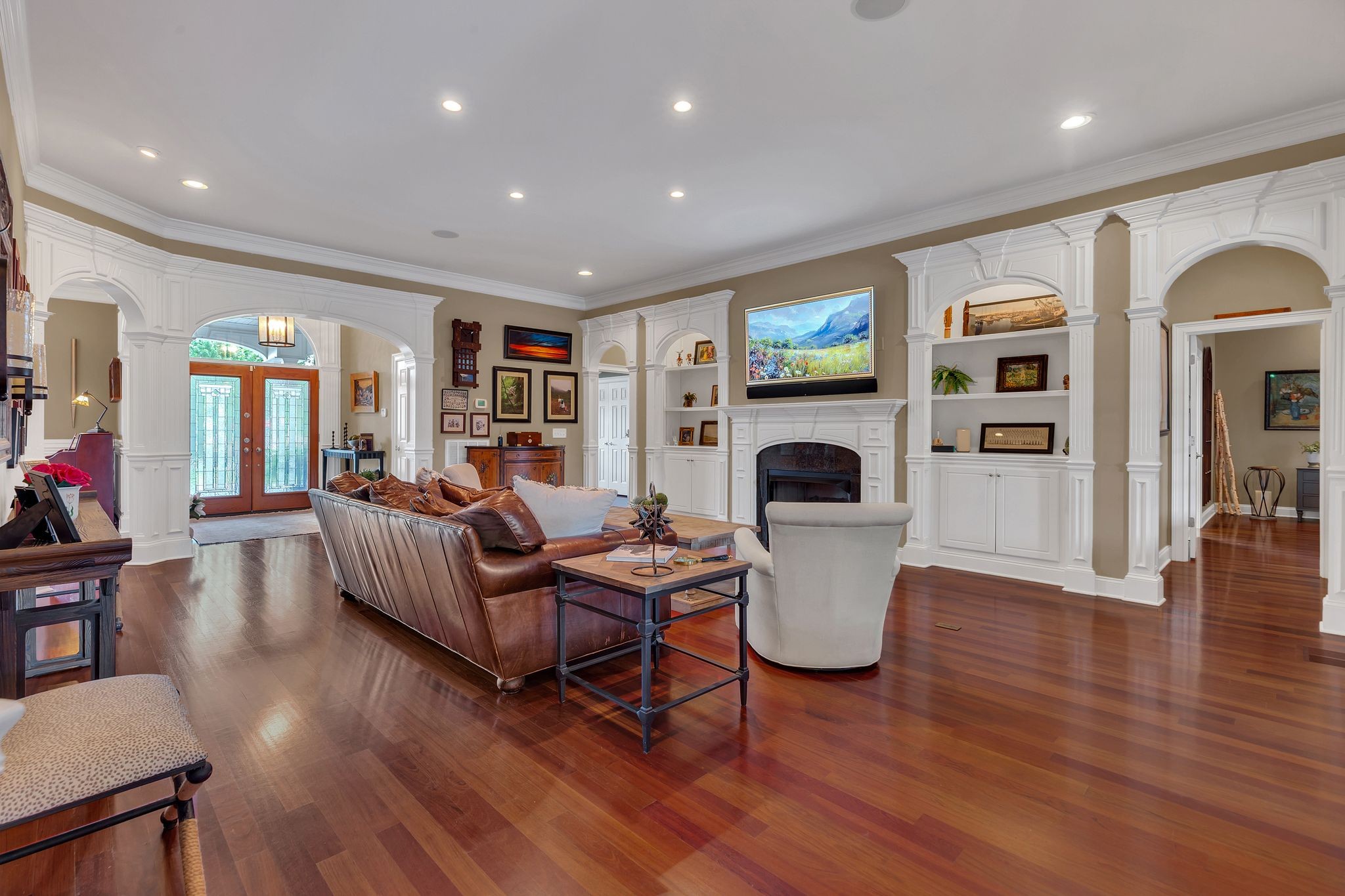 2135 Lovelace Lane