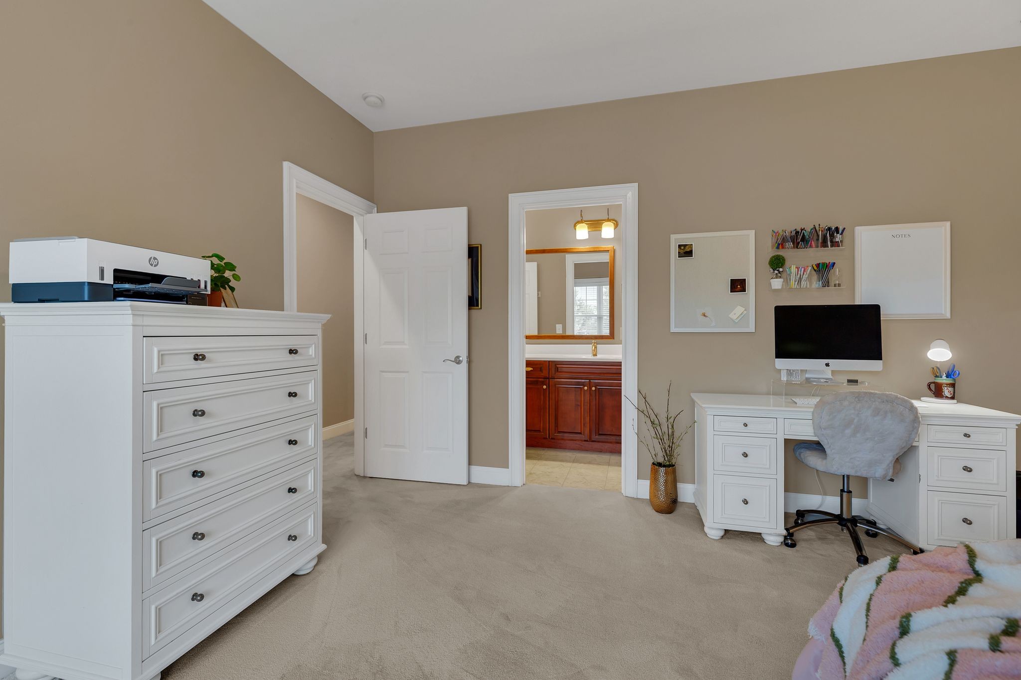 2135 Lovelace Lane