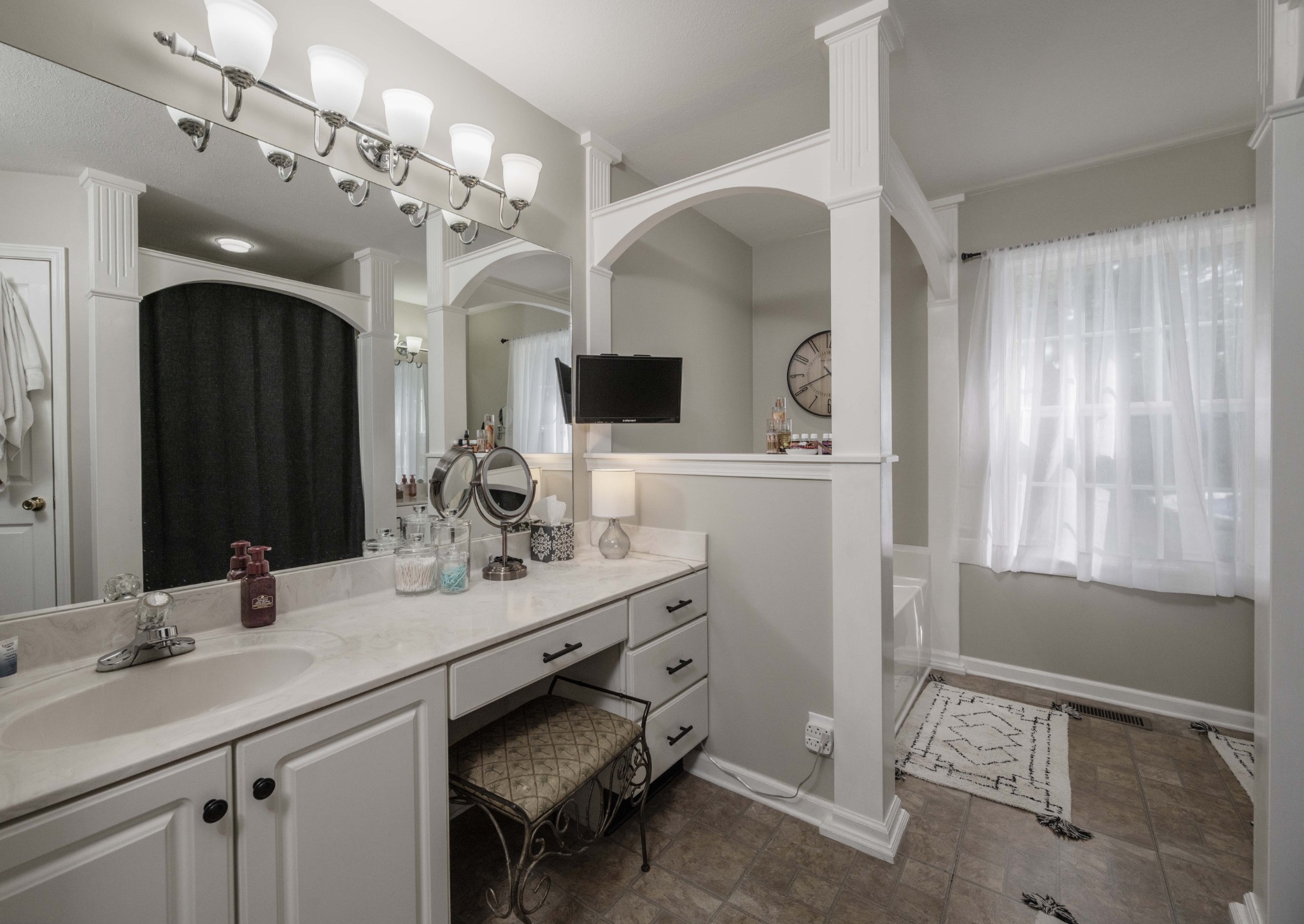 101 Shadeland Ct