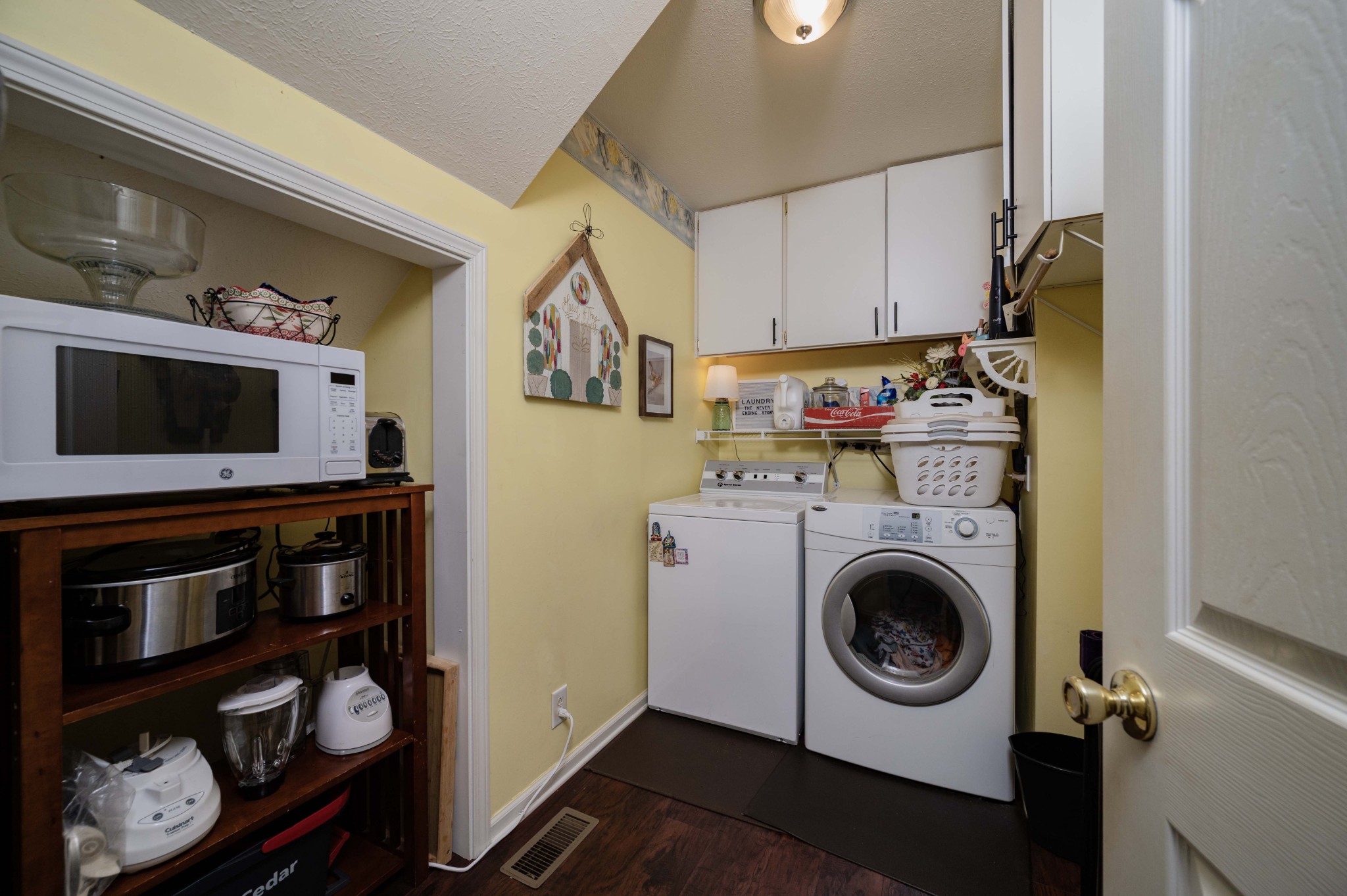 101 Shadeland Ct