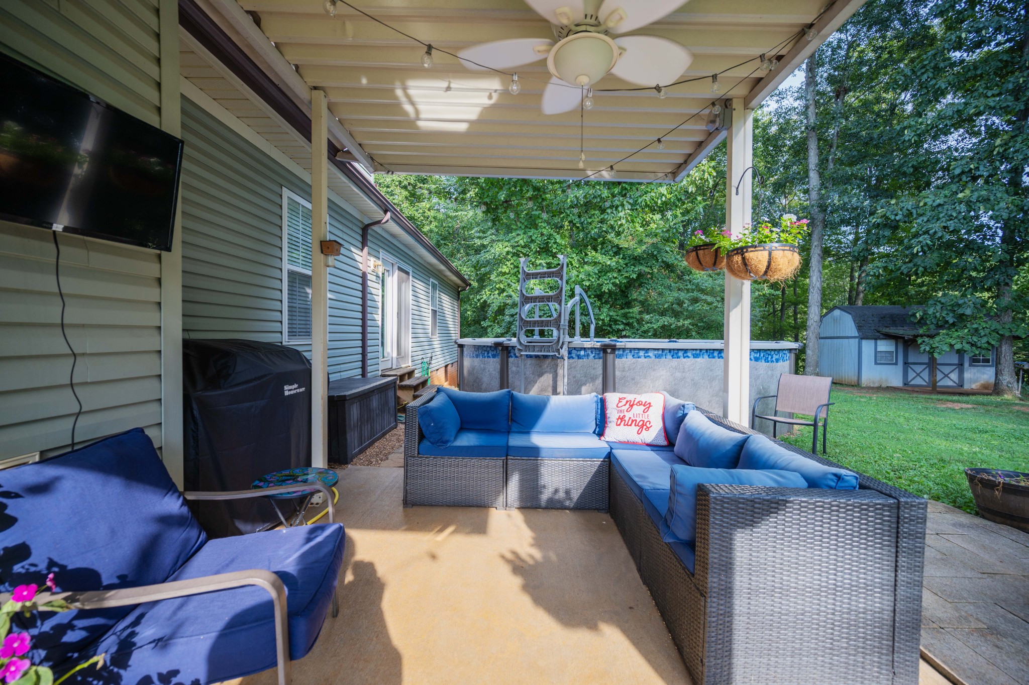 101 Shadeland Ct