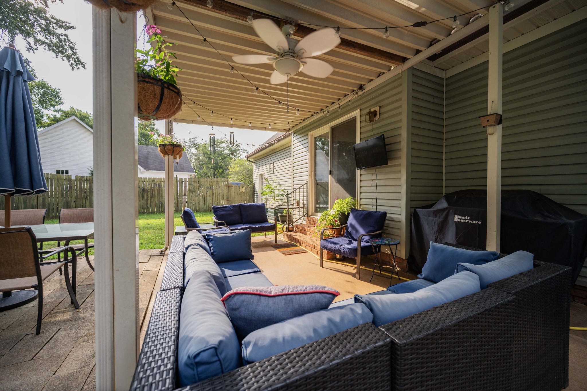 101 Shadeland Ct