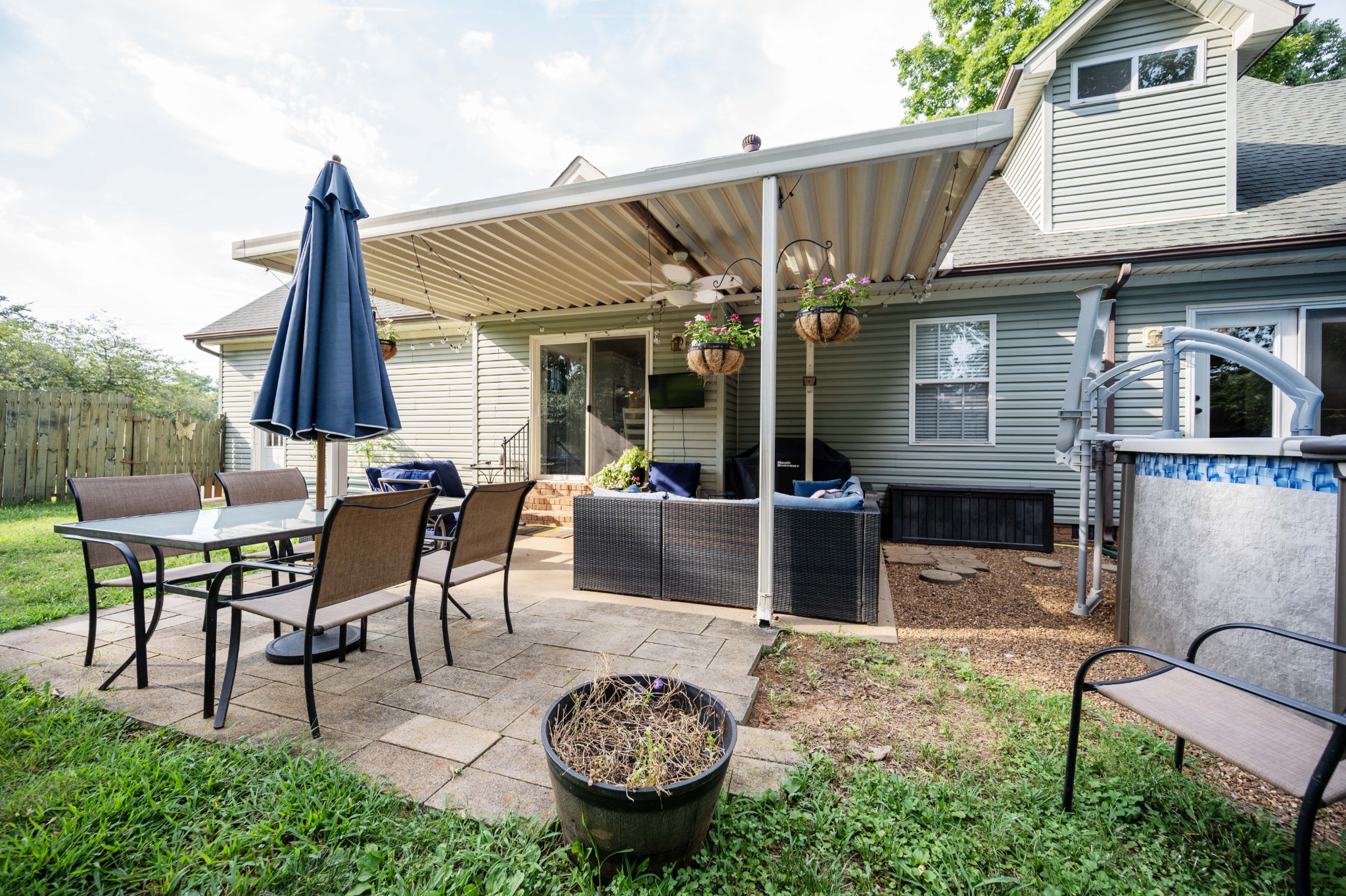 101 Shadeland Ct