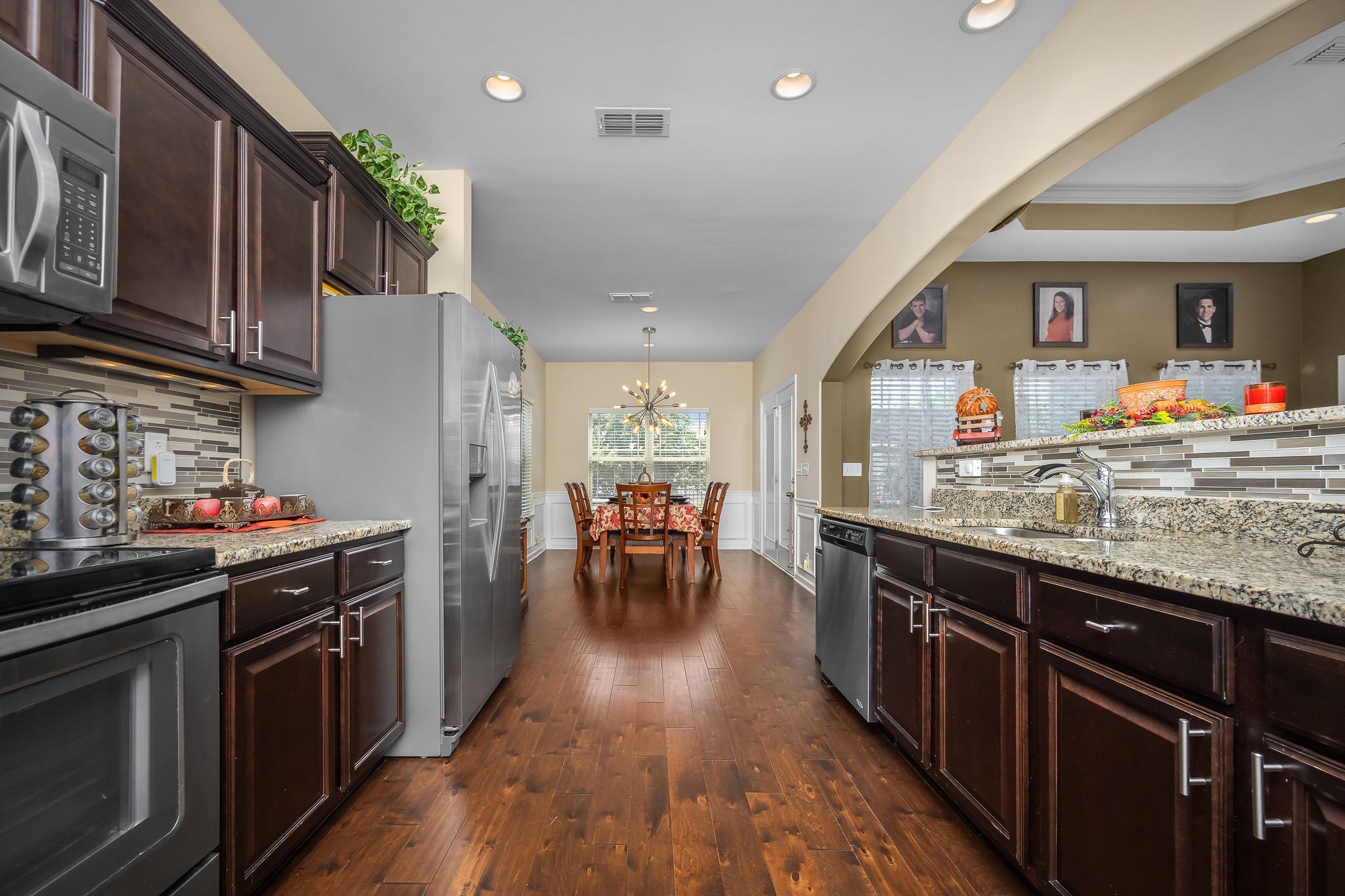 3217 Mapleside Ln