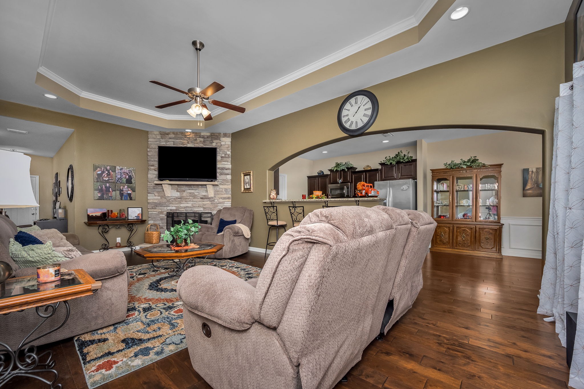 3217 Mapleside Ln