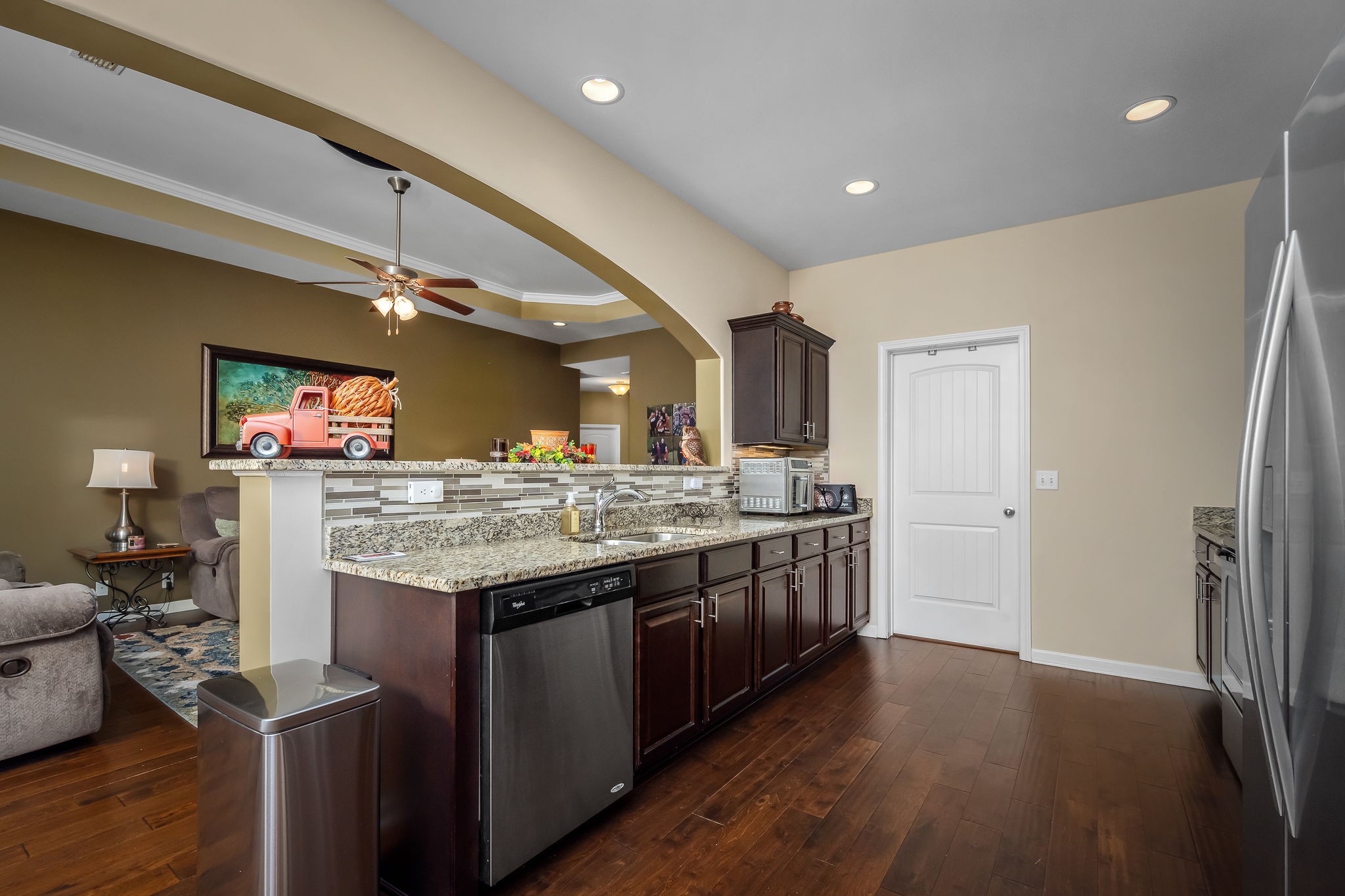 3217 Mapleside Ln
