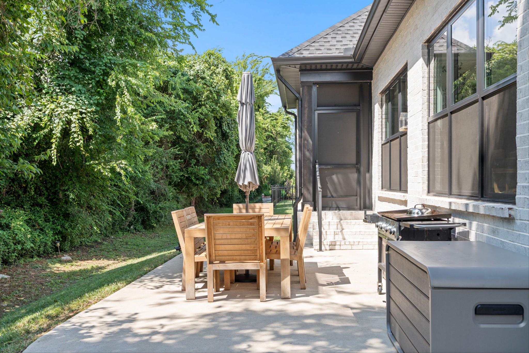 3008 Beaulah Dr