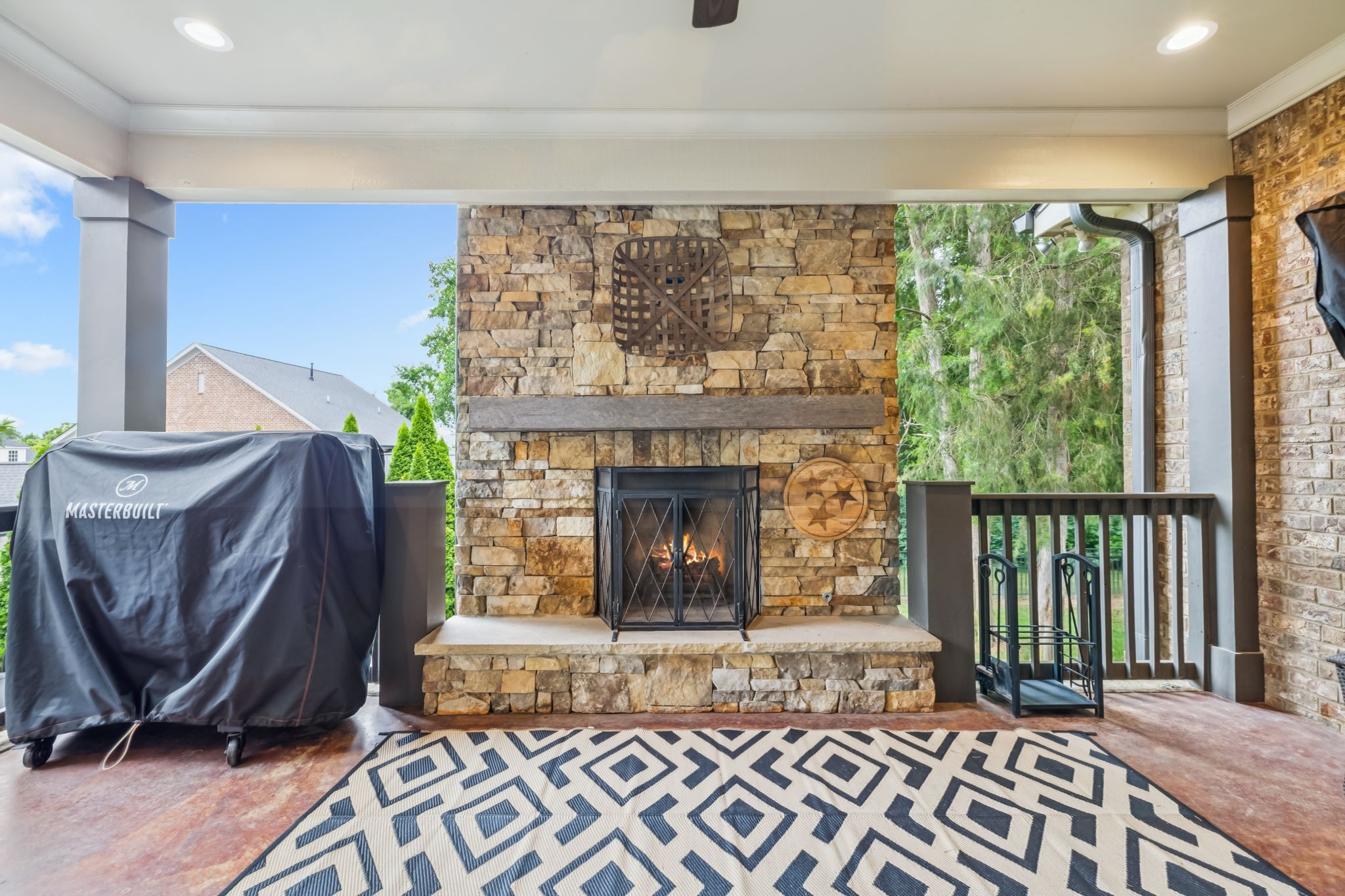 332 Circuit Rd