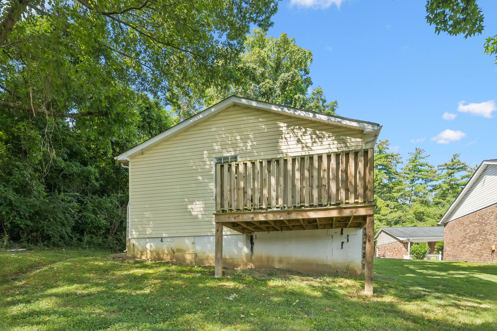 148 Five Oaks Dr
