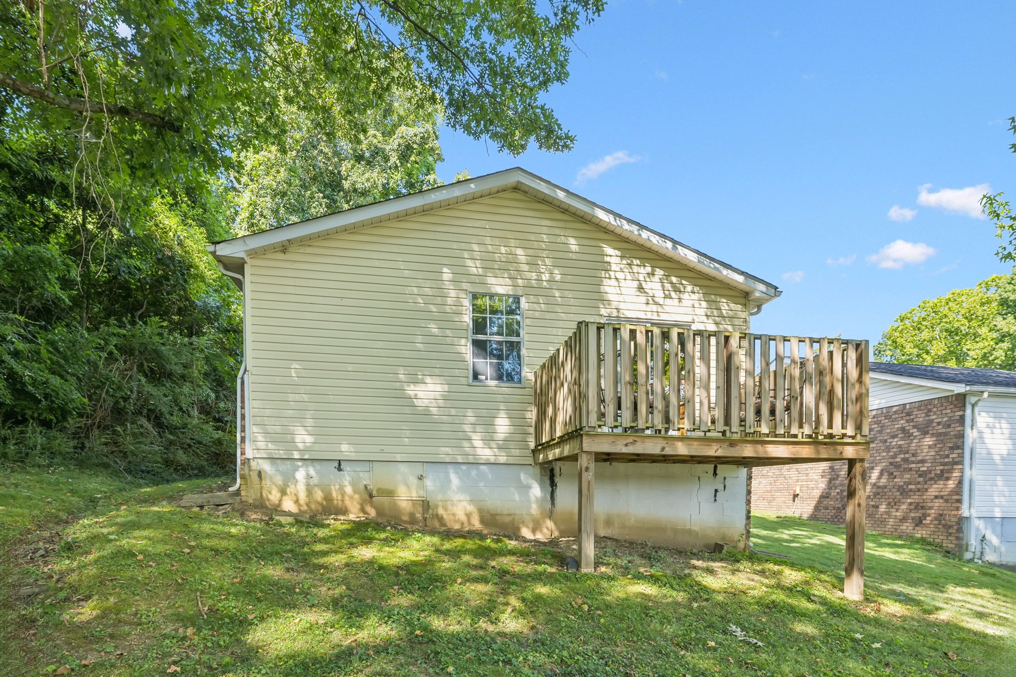 148 Five Oaks Dr