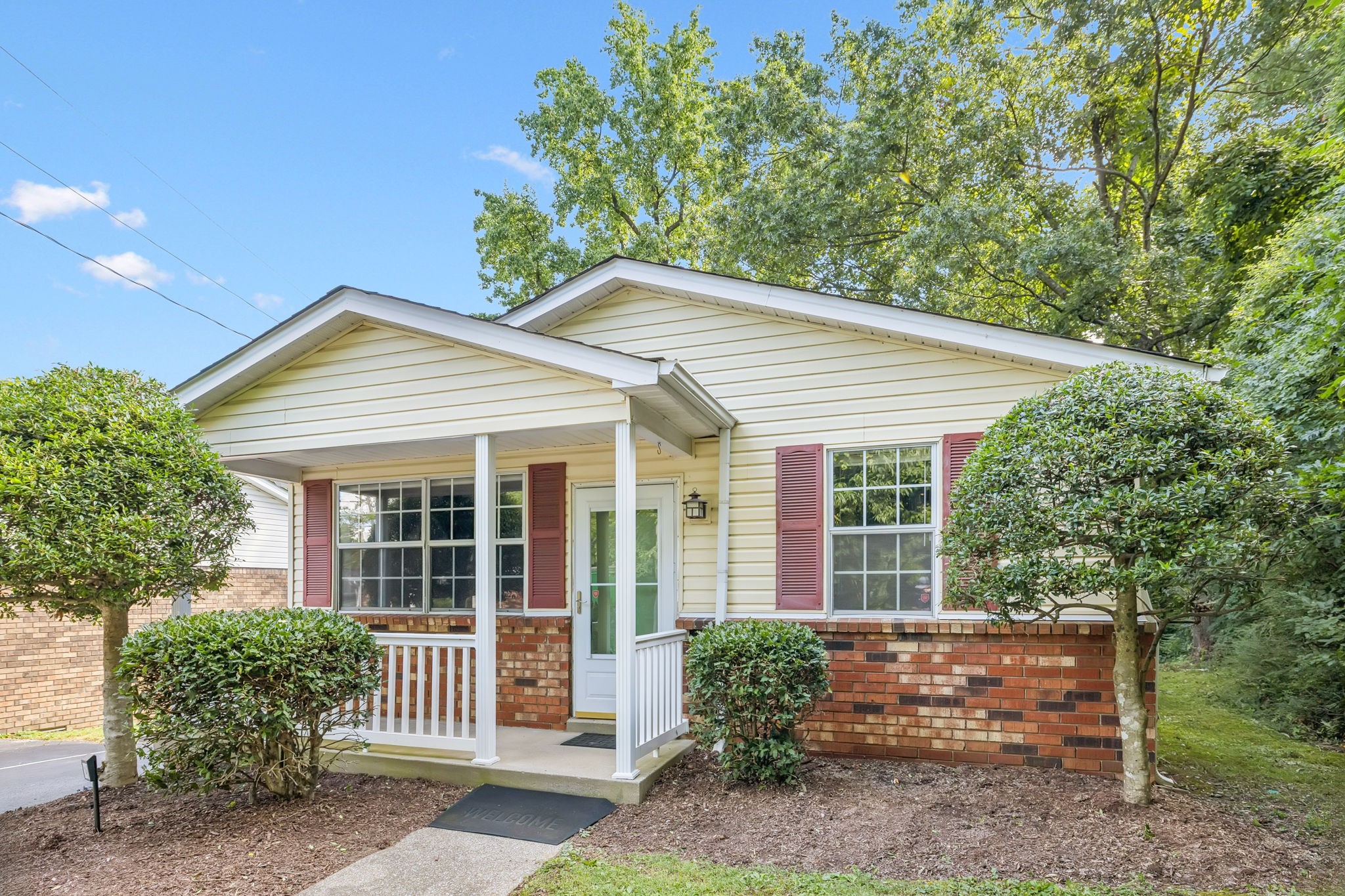 148 Five Oaks Dr