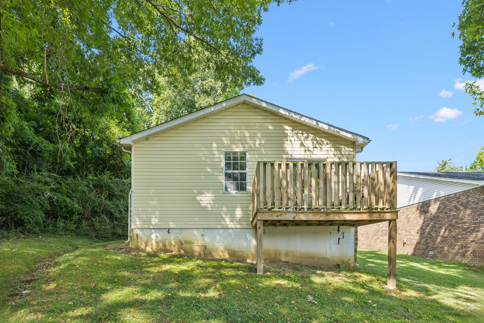 148 Five Oaks Dr