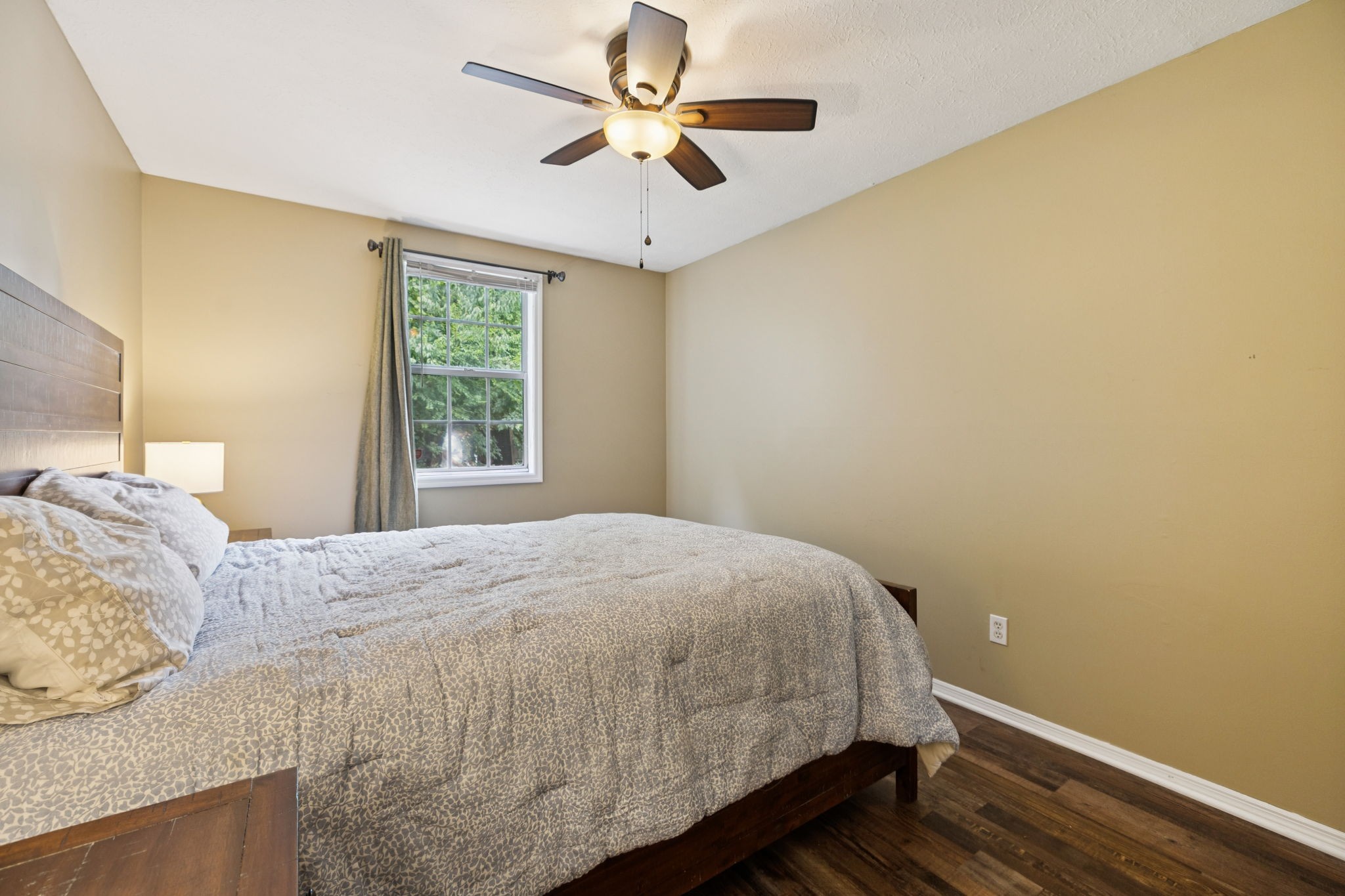 148 Five Oaks Dr