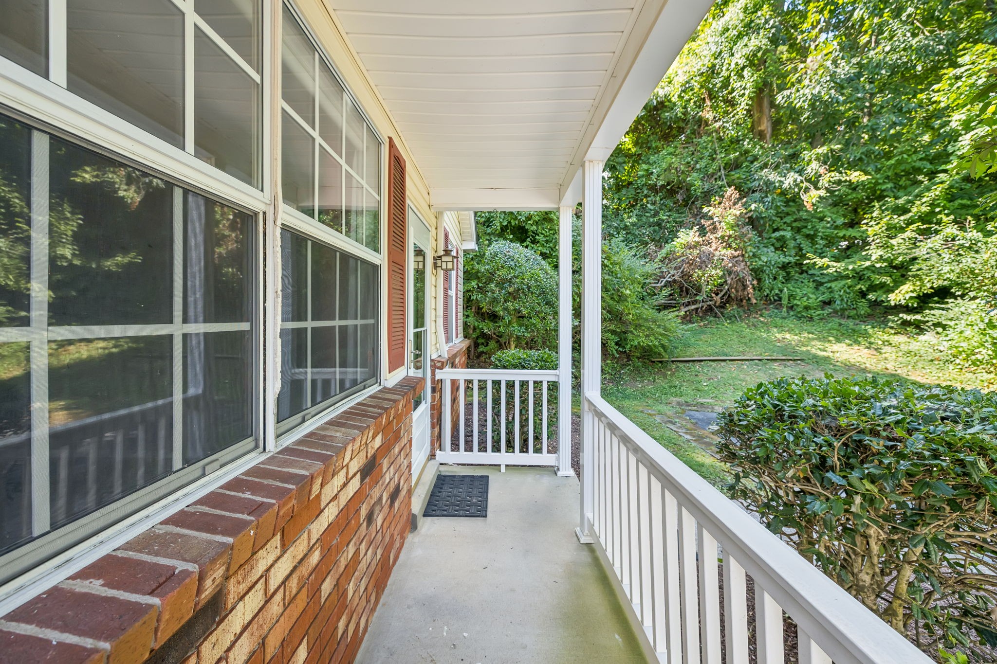 148 Five Oaks Dr
