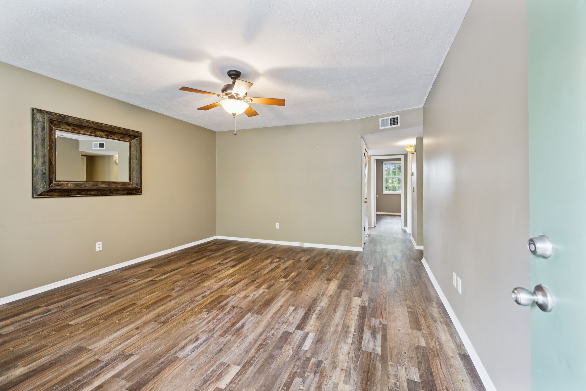148 Five Oaks Dr