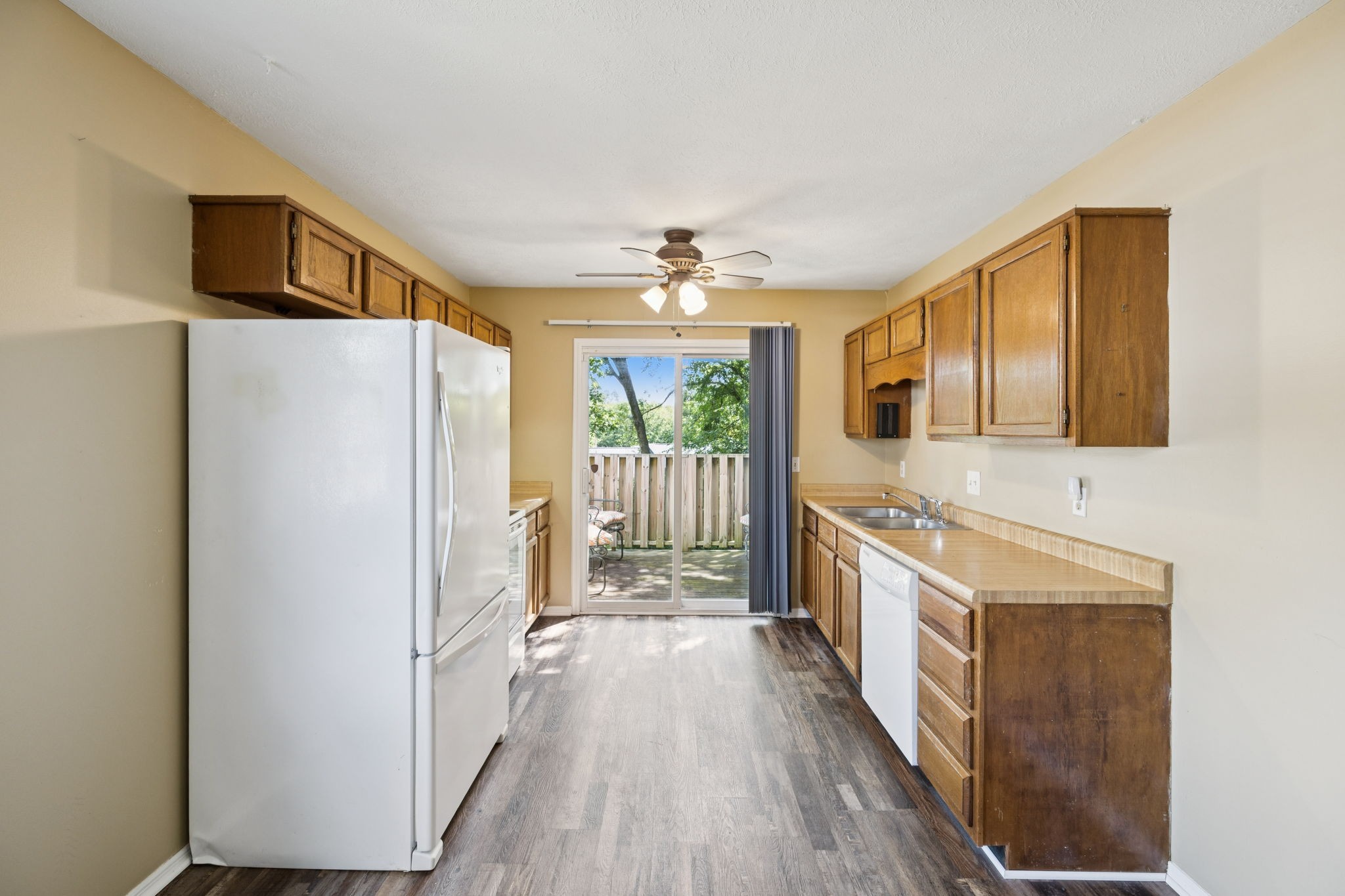 148 Five Oaks Dr