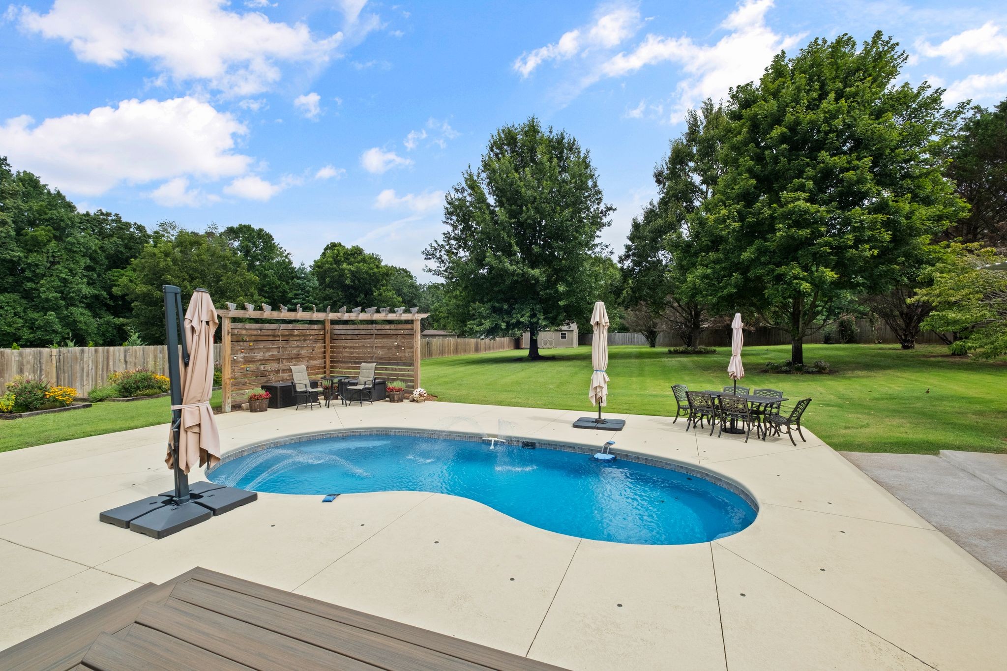 304 Barton Ferry Ct