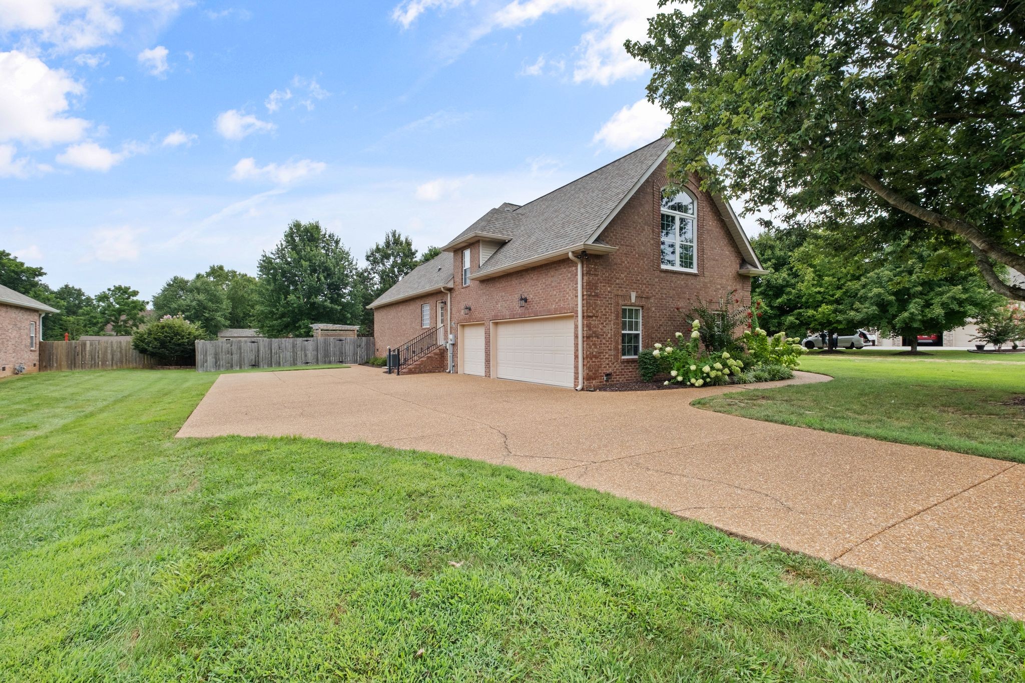 304 Barton Ferry Ct