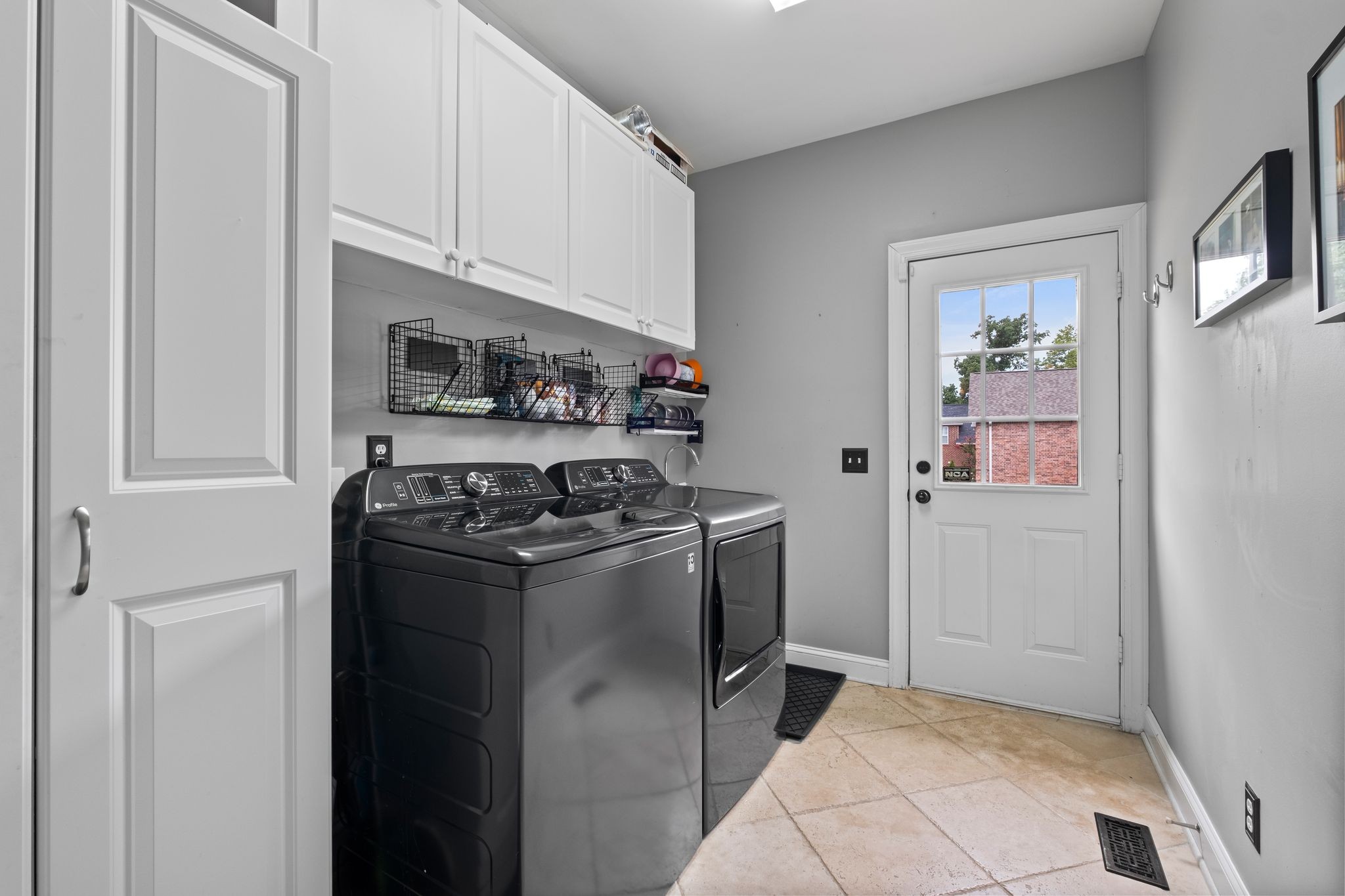 304 Barton Ferry Ct