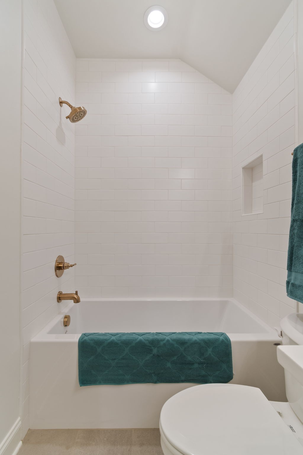 3127 Long Branch Cir