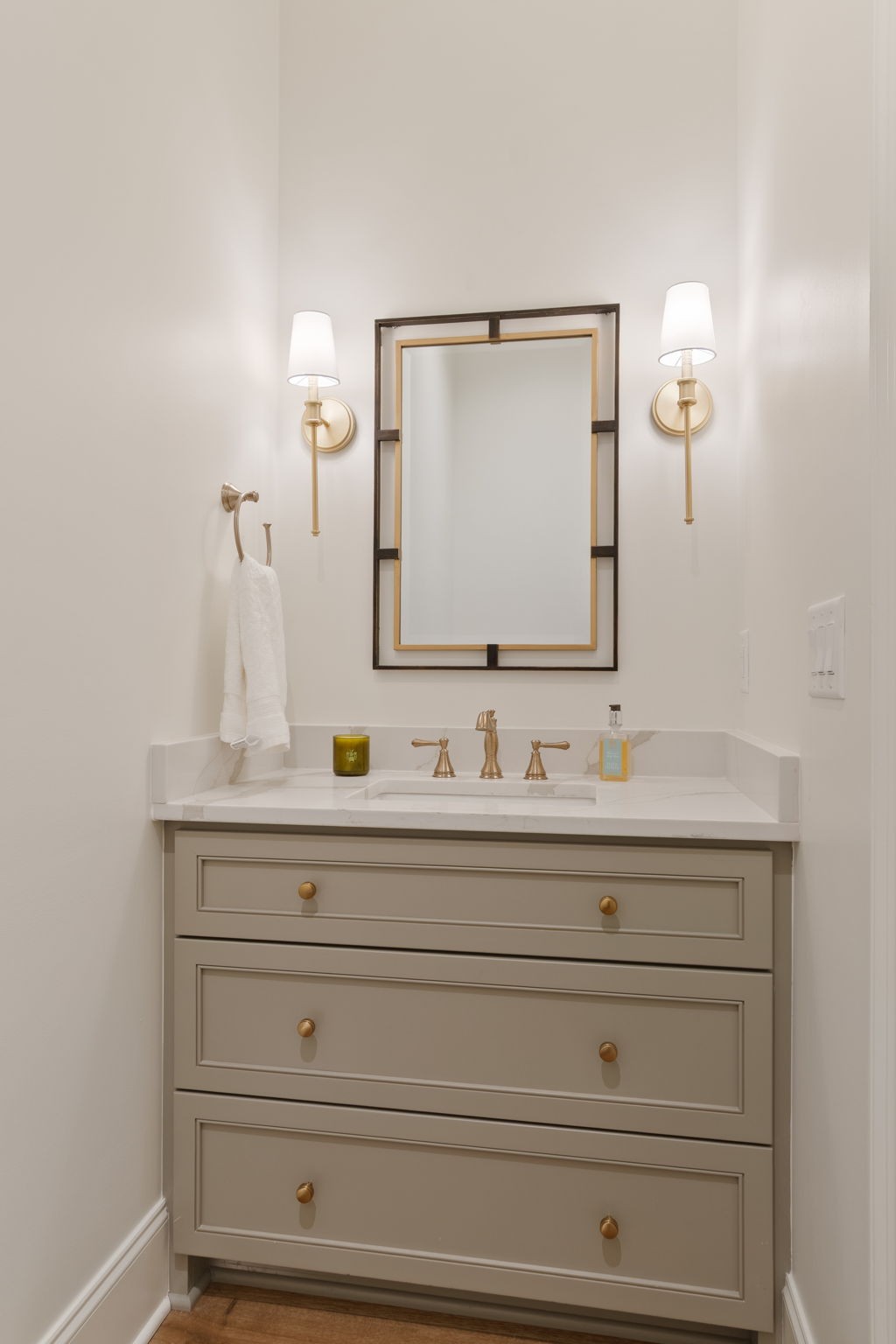 3127 Long Branch Cir