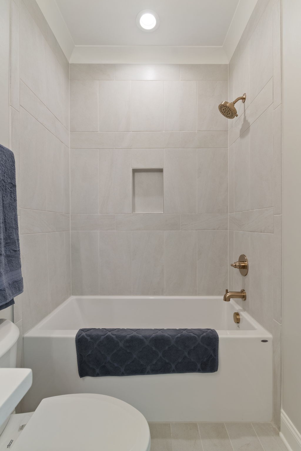 3127 Long Branch Cir