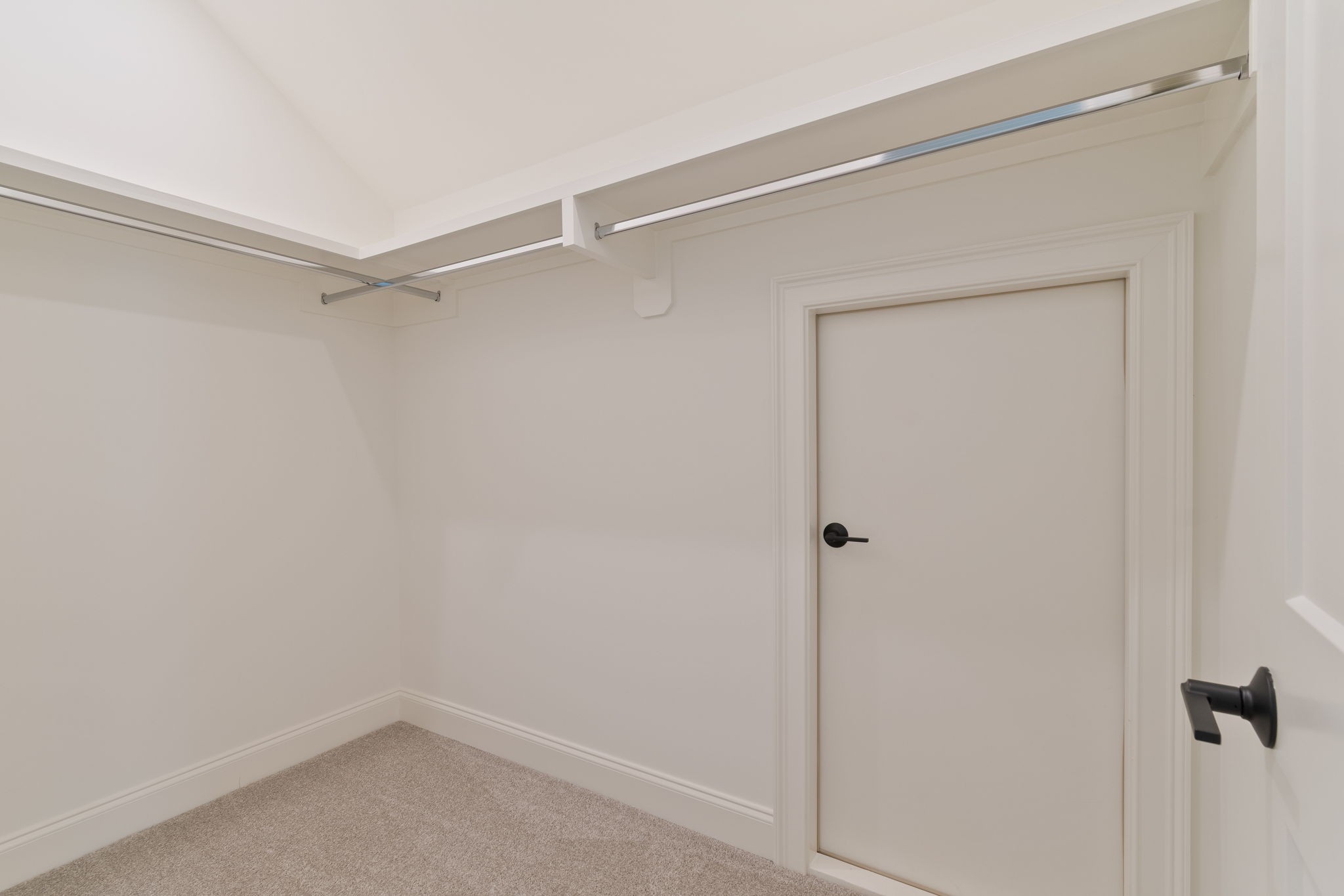 3127 Long Branch Cir