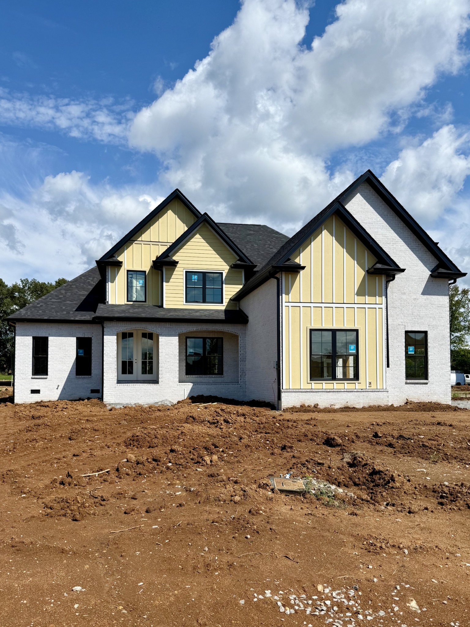 2835 Canfield Dr