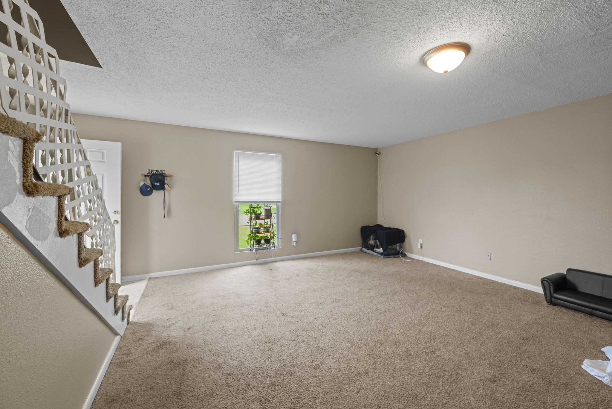 1709 Westchester Dr