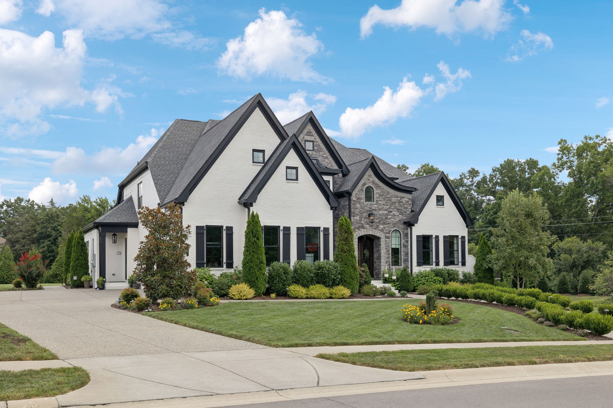 2001 Kingsbarns Dr