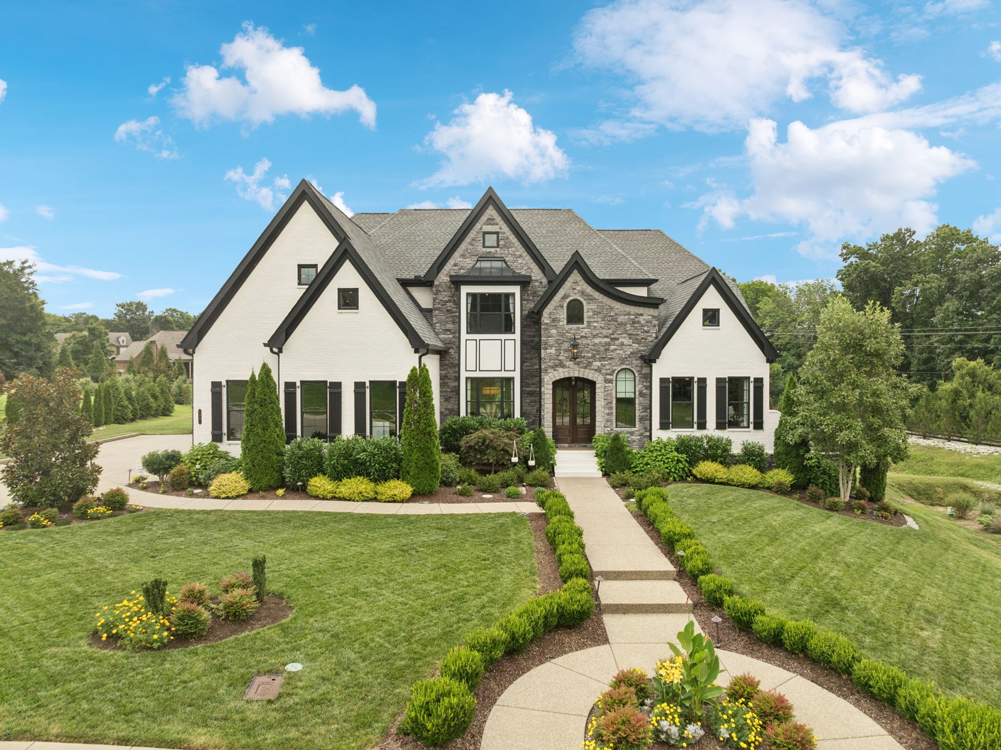 2001 Kingsbarns Dr