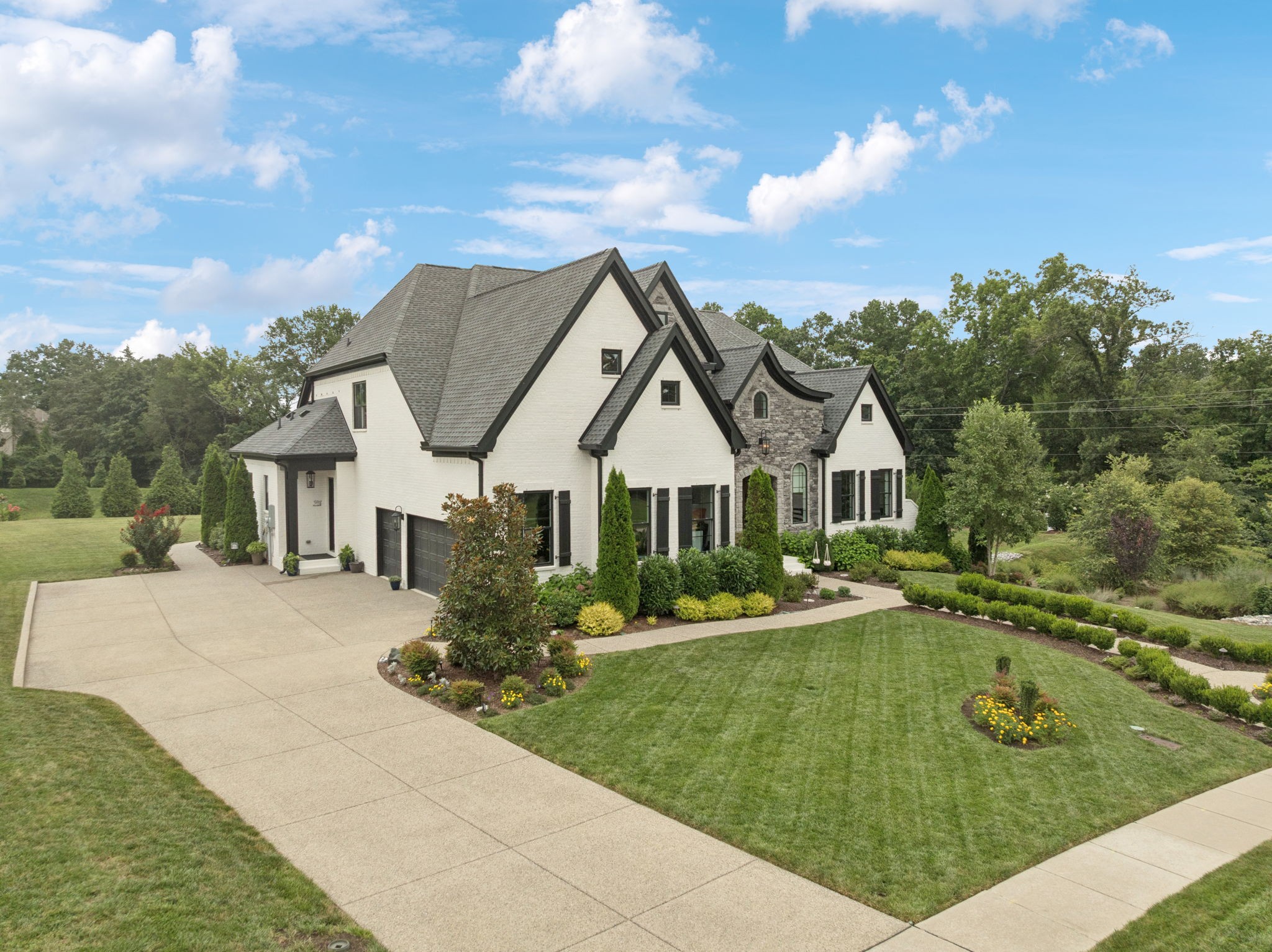 2001 Kingsbarns Dr