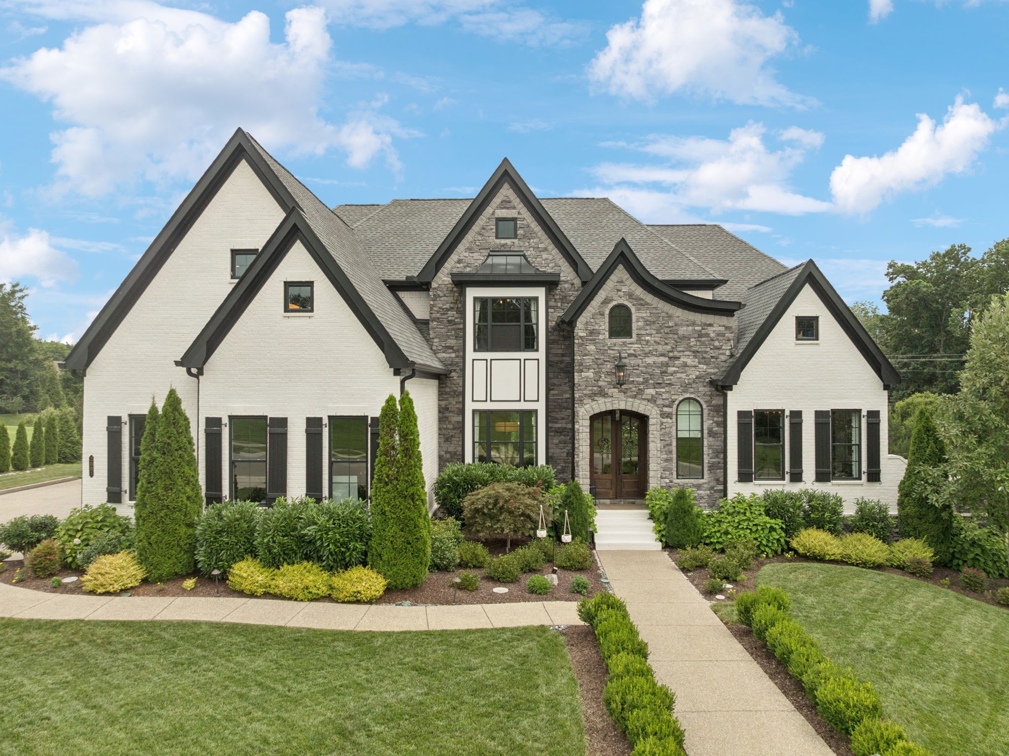 2001 Kingsbarns Dr